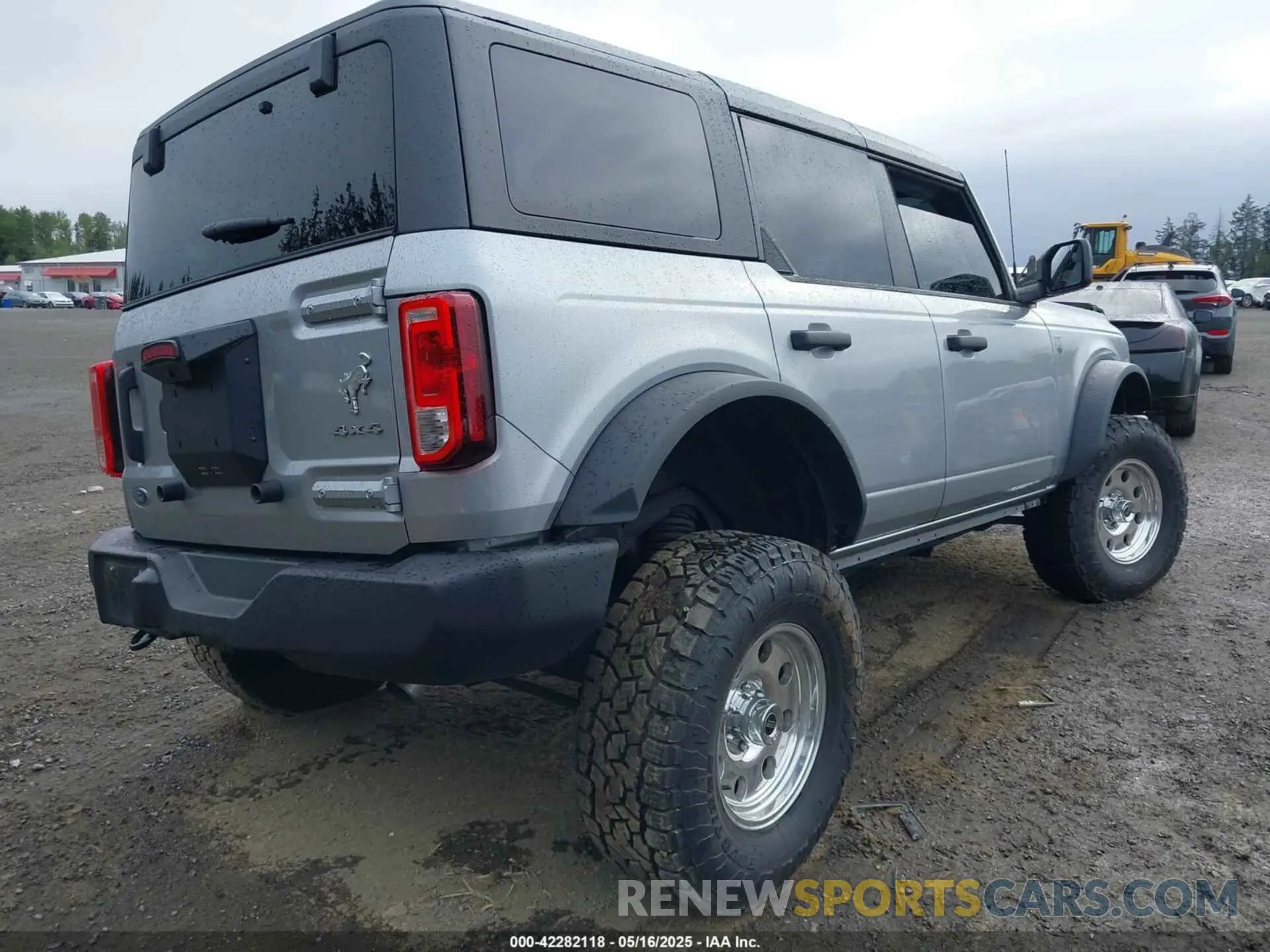 4 Photograph of a damaged car 1FMDE7BH9RLB24788 FORD BRONCO 2024