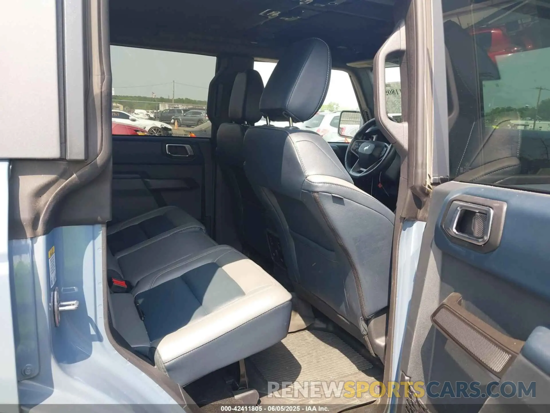 8 Фотография поврежденного автомобиля 1FMDE8BH1RLA23461 FORD BRONCO 2024