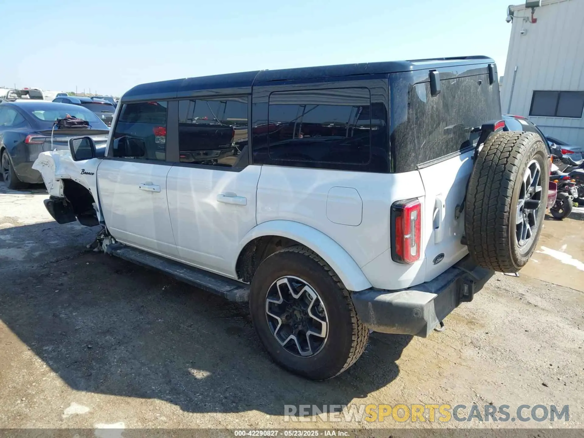 3 Фотография поврежденного автомобиля 1FMDE8BH3RLB55220 FORD BRONCO 2024