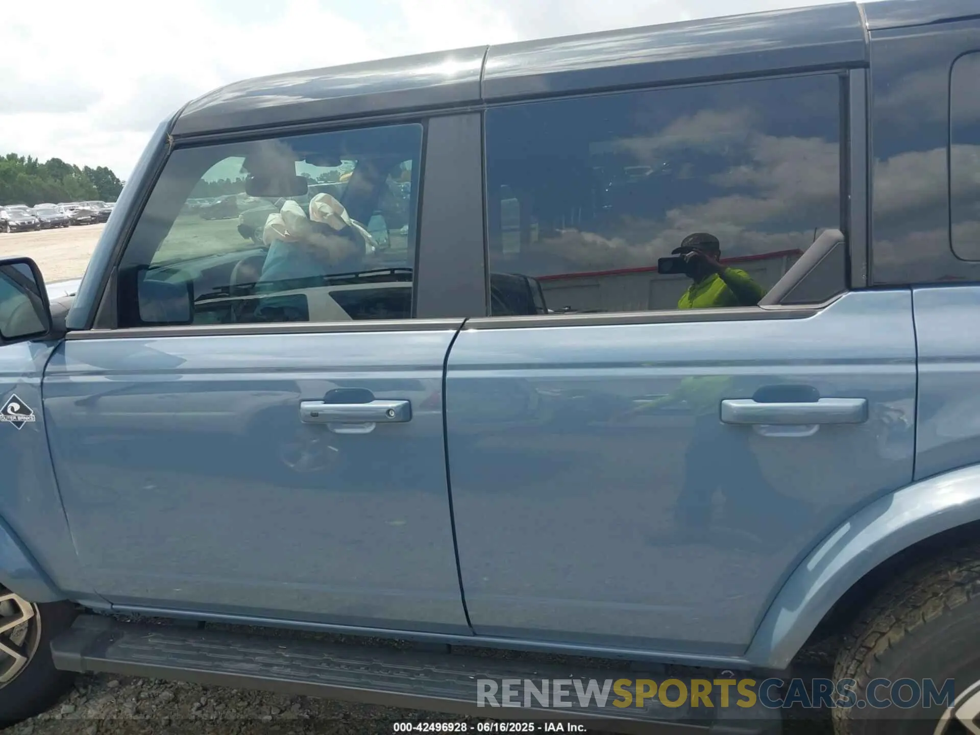 15 Photograph of a damaged car 1FMDE8BH5RLA98387 FORD BRONCO 2024