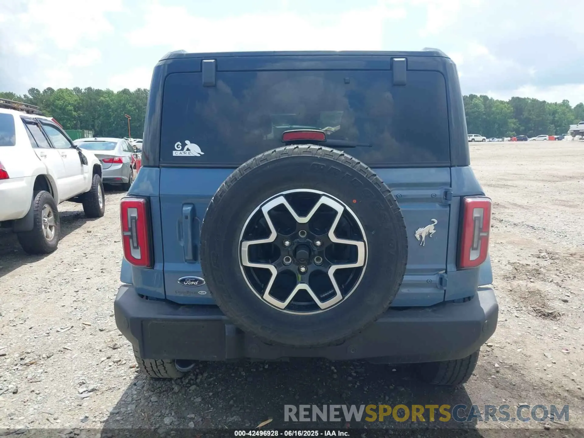 17 Photograph of a damaged car 1FMDE8BH5RLA98387 FORD BRONCO 2024