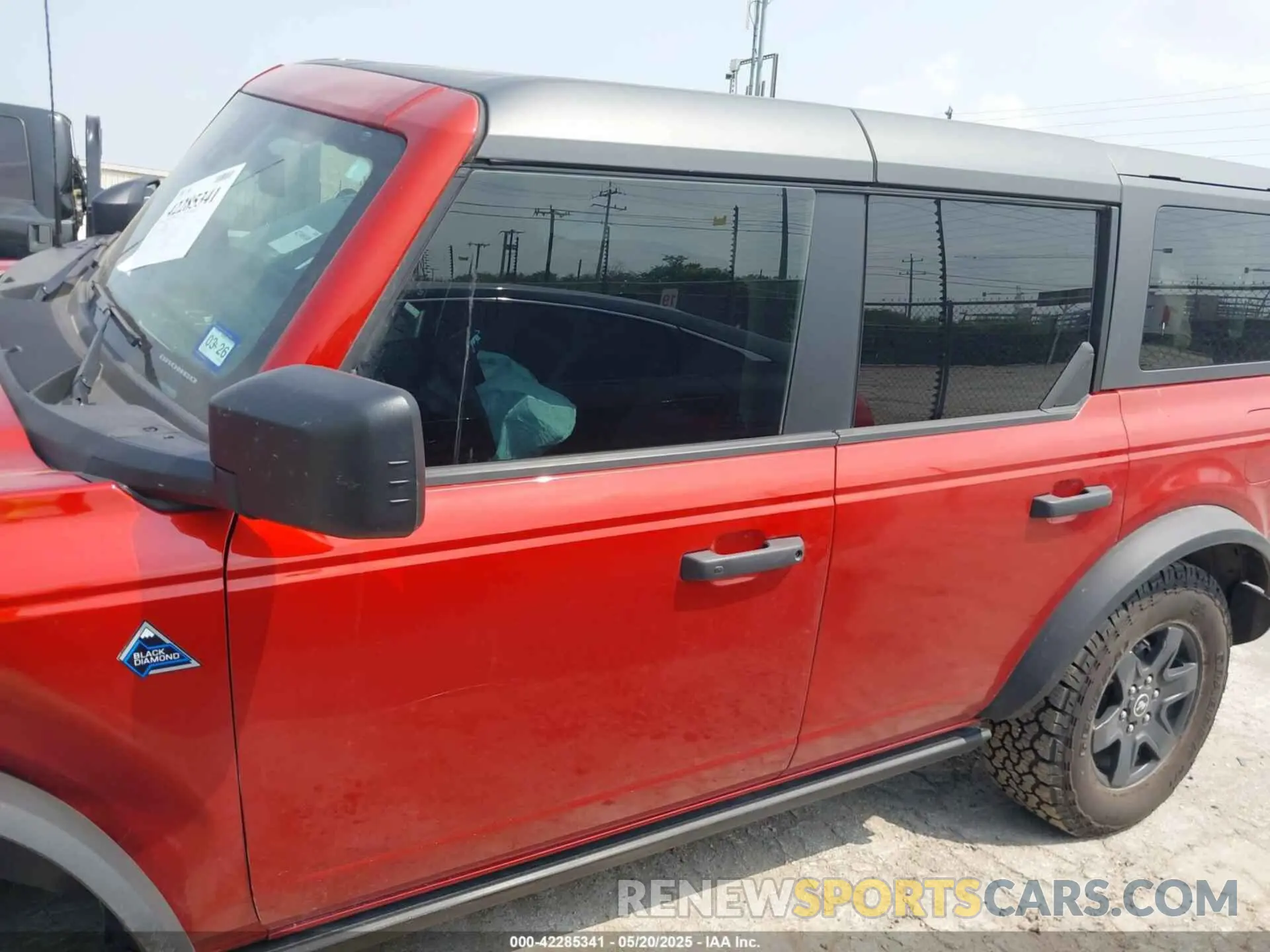 15 Photograph of a damaged car 1FMEE1BP8RLA06515 FORD BRONCO 2024