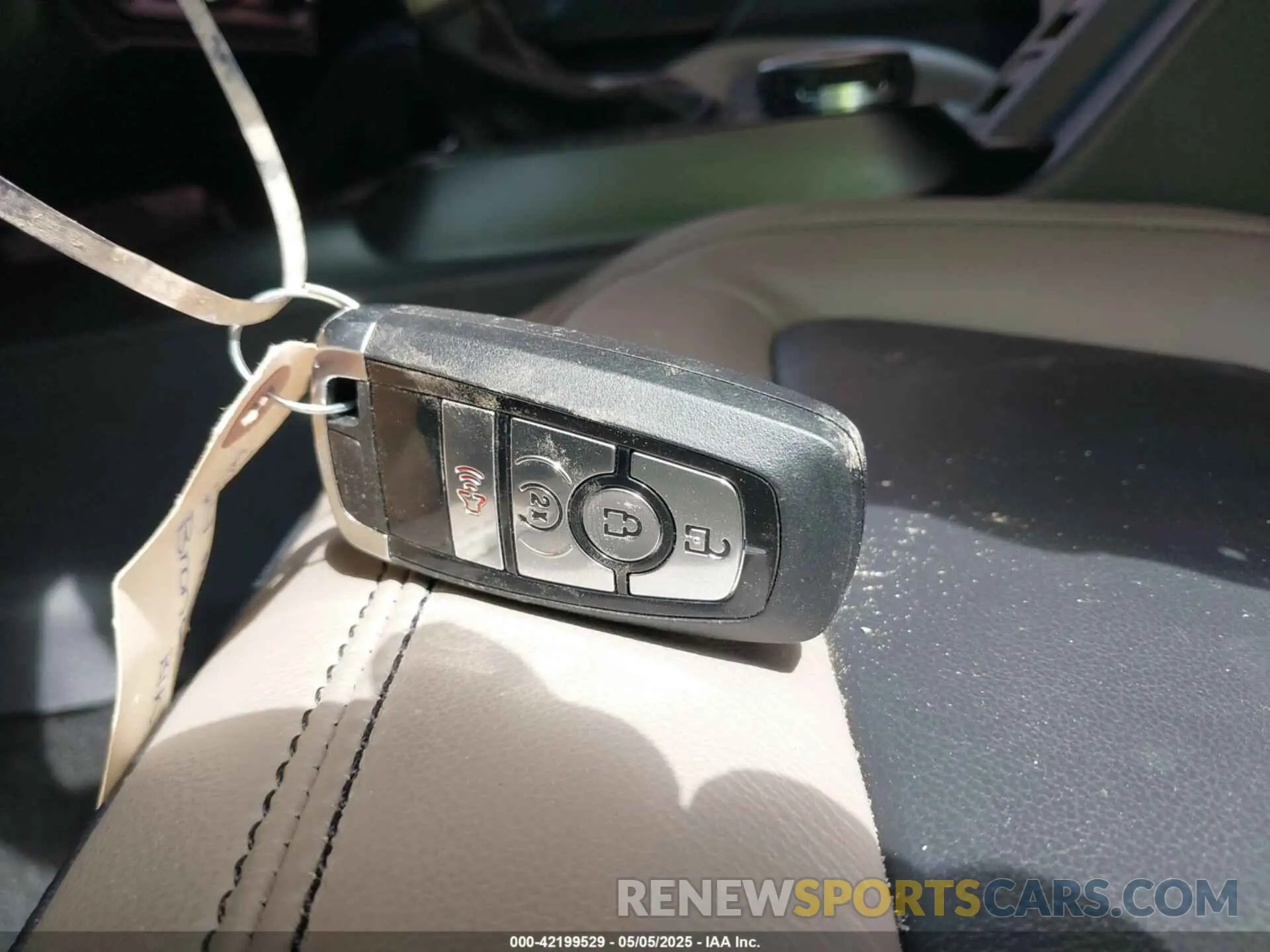 11 Photograph of a damaged car 1FMEE2BP1RLA75293 FORD BRONCO 2024
