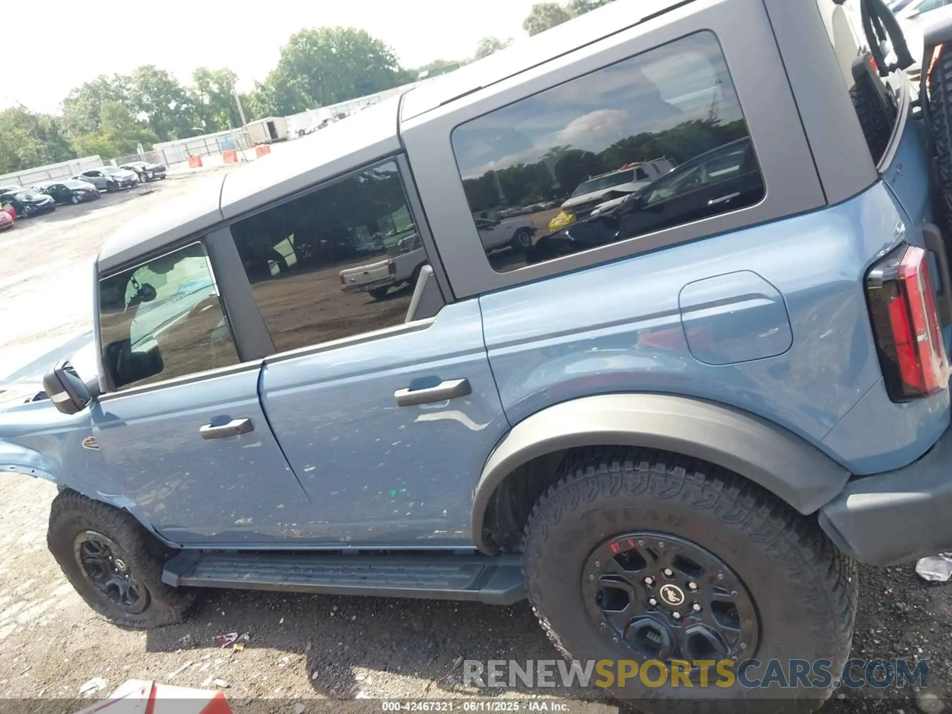14 Photograph of a damaged car 1FMEE2BP4RLA21843 FORD BRONCO 2024