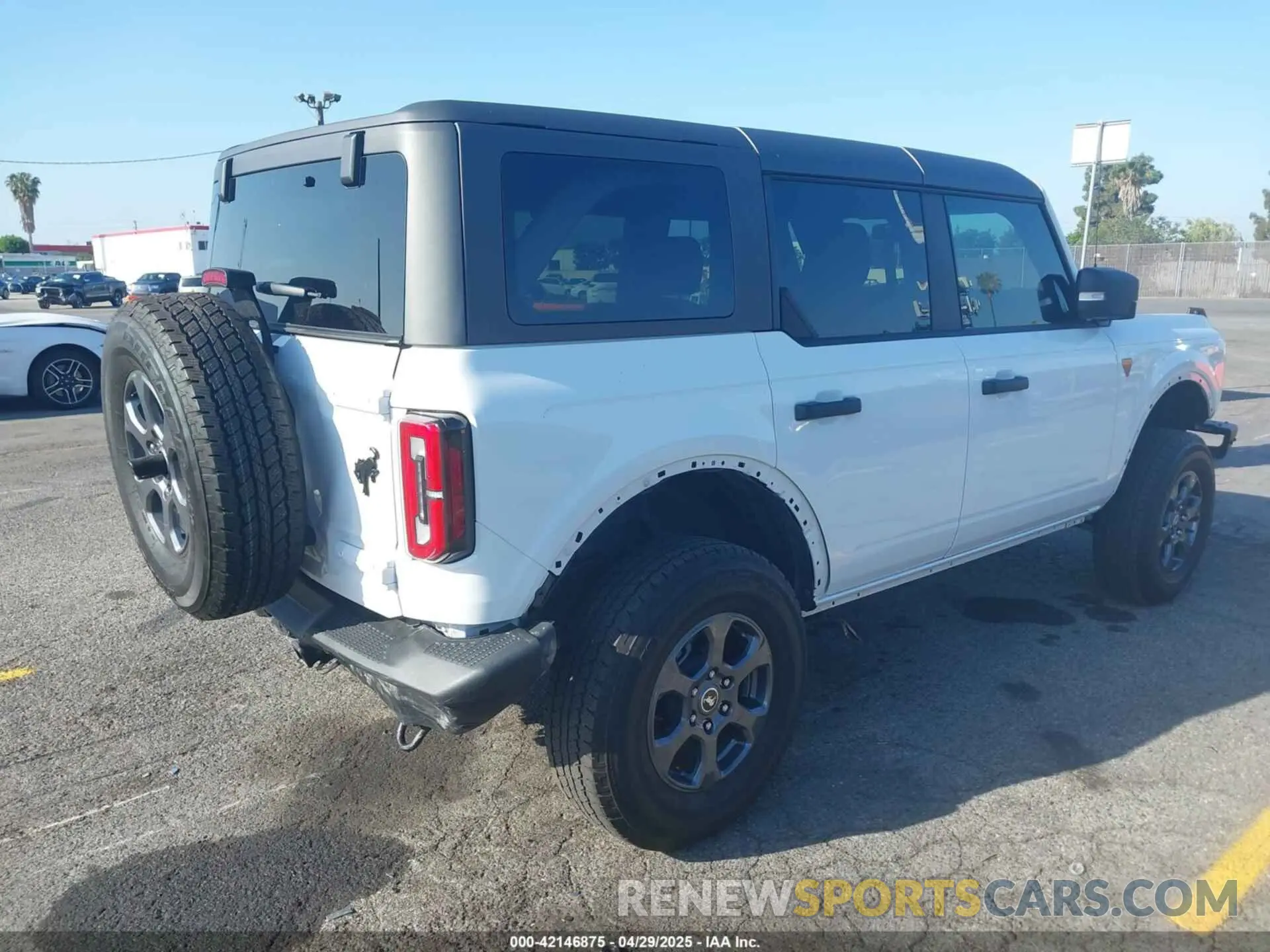 4 Фотография поврежденного автомобиля 1FMEE9BP5RLA09693 FORD BRONCO 2024