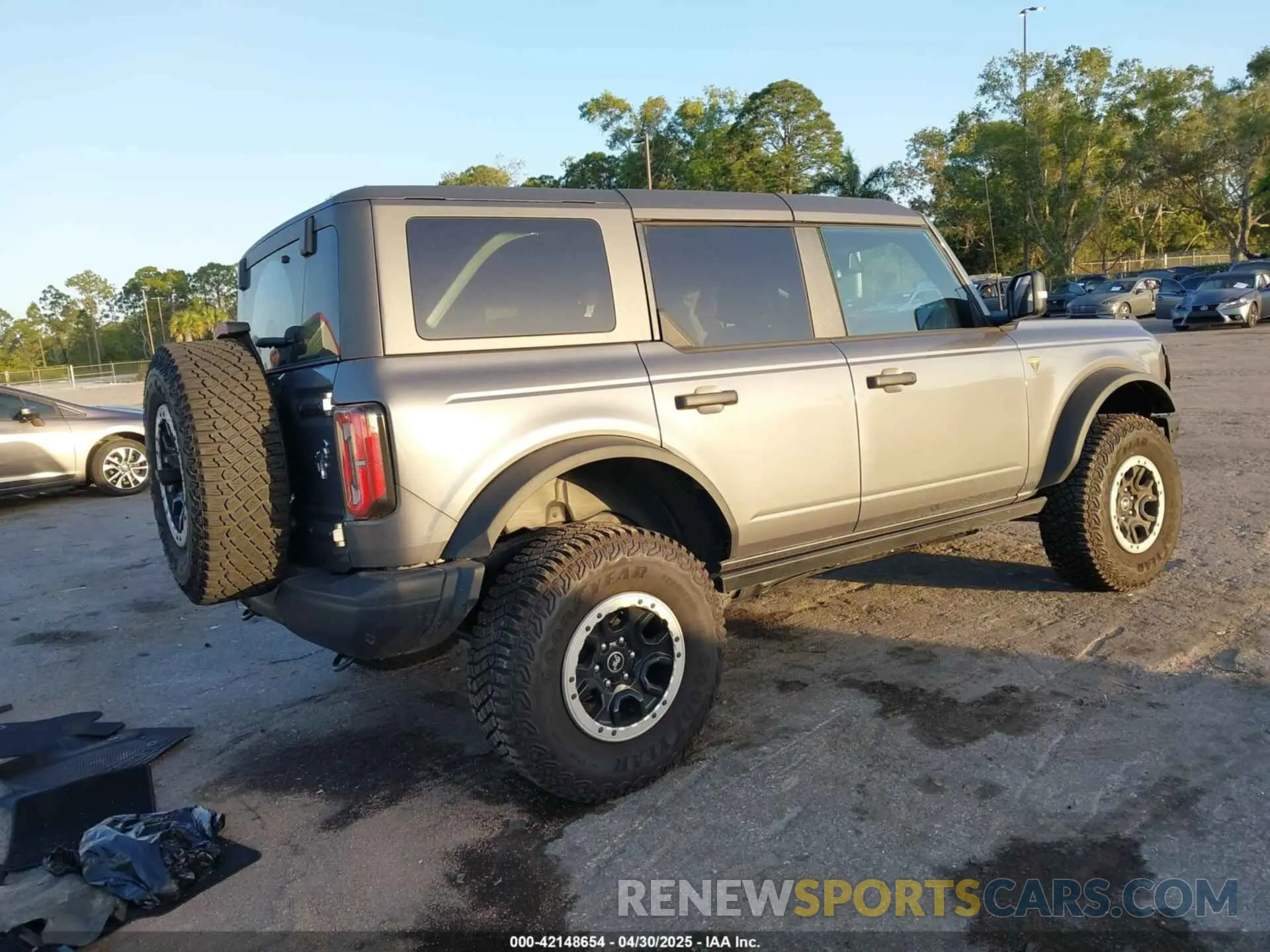 4 Photograph of a damaged car 1FMEE9BP8RLA41215 FORD BRONCO 2024
