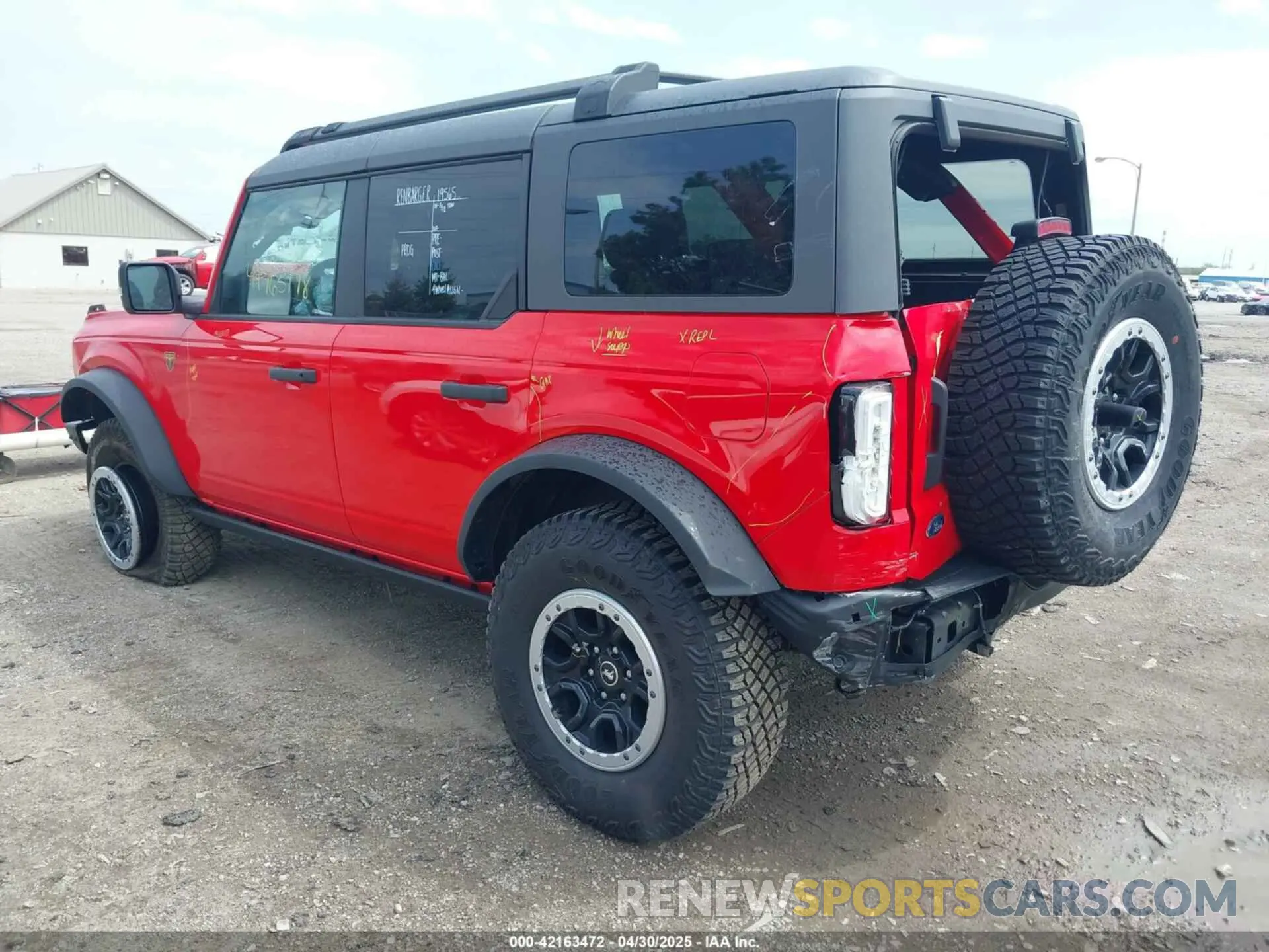 3 Фотография поврежденного автомобиля 1FMEE9BPXRLA25338 FORD BRONCO 2024