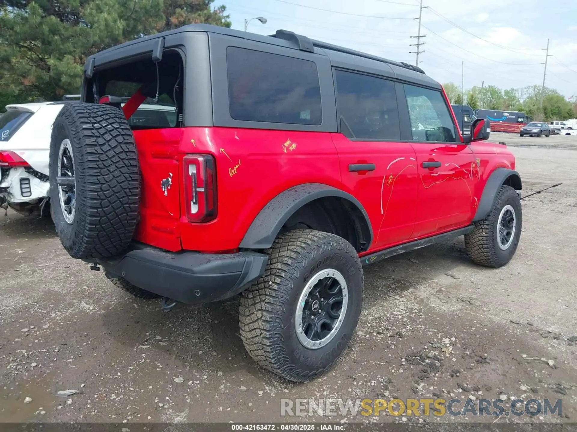 4 Фотография поврежденного автомобиля 1FMEE9BPXRLA25338 FORD BRONCO 2024