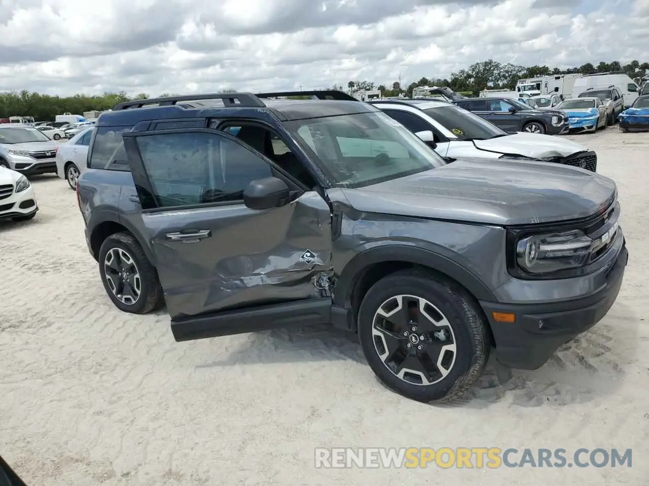 4 Photograph of a damaged car 3FMCR9C67RRE79632 FORD BRONCO 2024