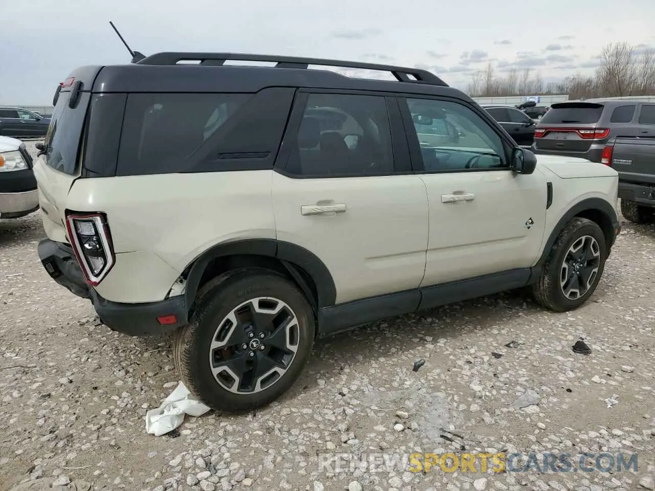 3 Фотография поврежденного автомобиля 3FMCR9C68RRE44582 FORD BRONCO 2024