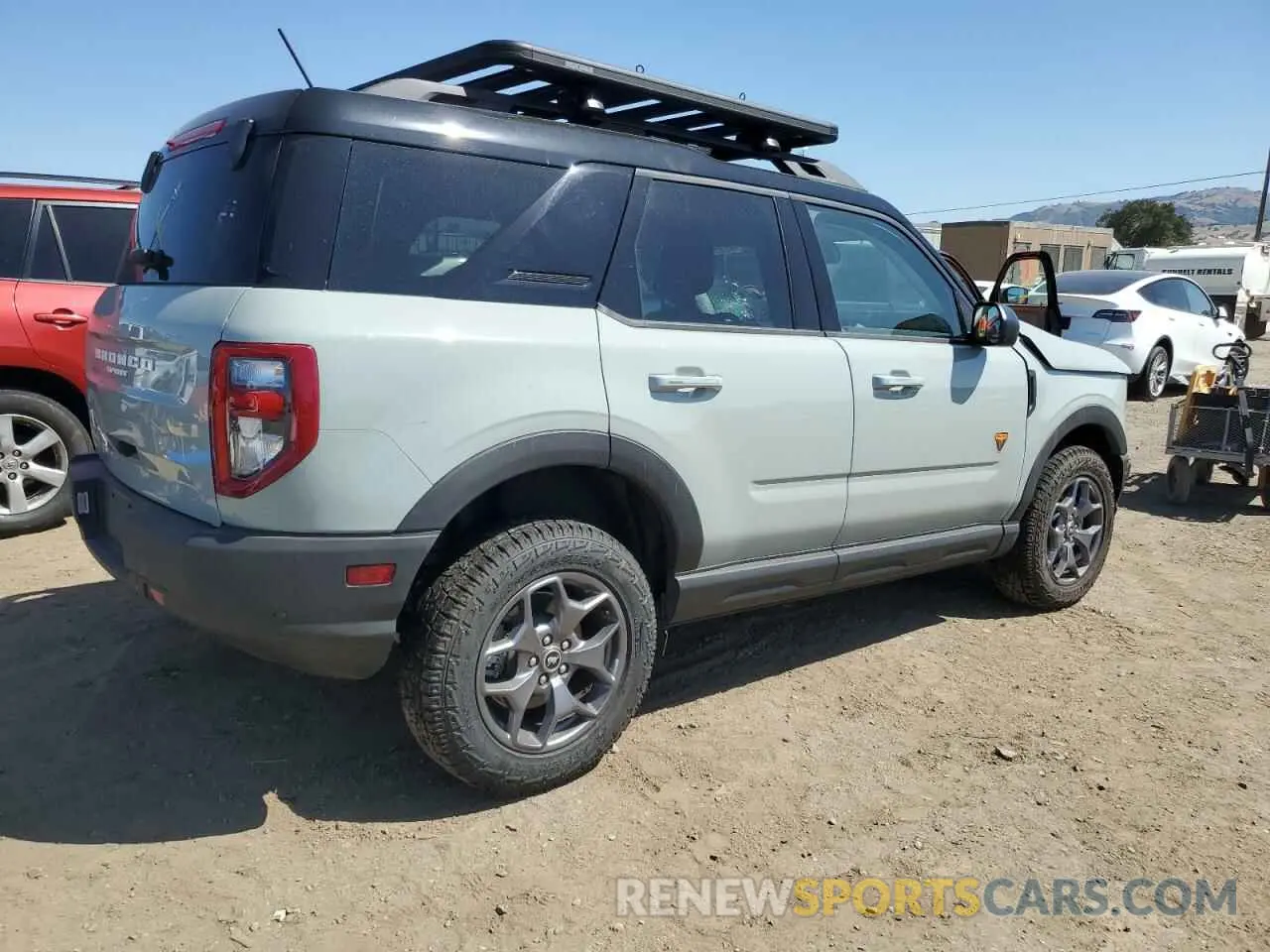 3 Photograph of a damaged car 3FMCR9D94RRE01379 FORD BRONCO 2024