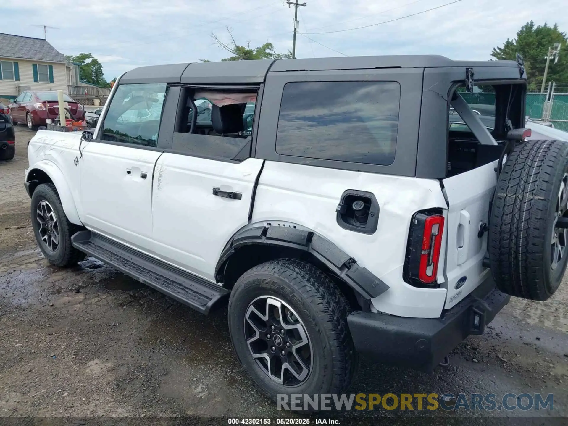 3 Фотография поврежденного автомобиля 1FMDE8BH3SLA68925 FORD BRONCO 2025