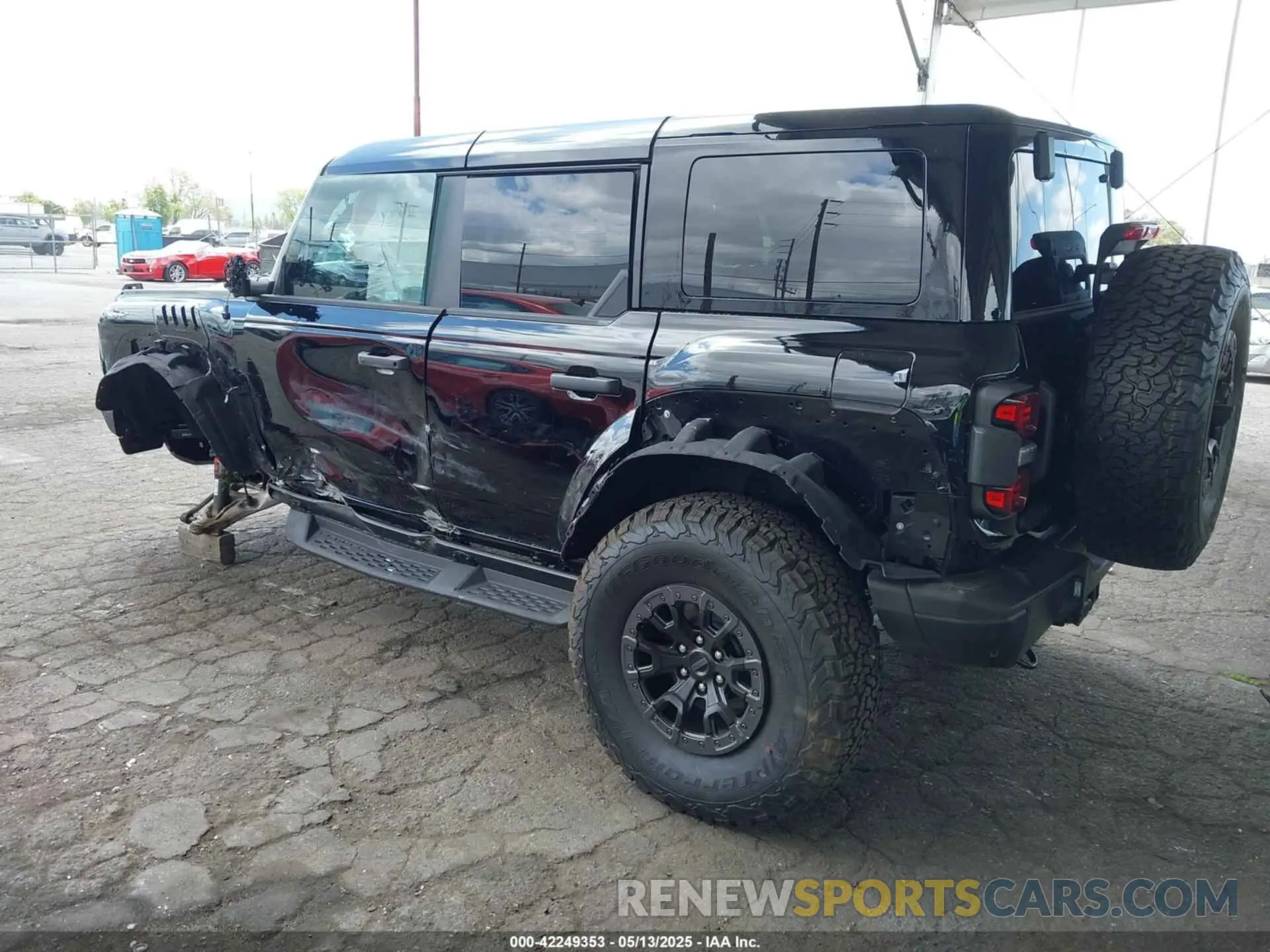 3 Photograph of a damaged car 1FMEE0RR5SLA53217 FORD BRONCO 2025