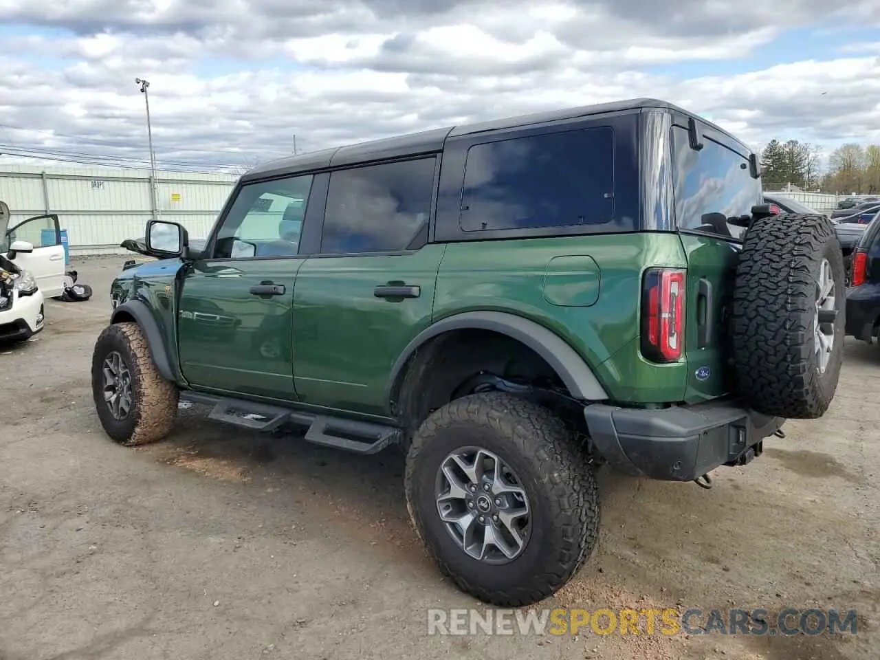 2 Фотография поврежденного автомобиля 1FMEE9BH1RLB47448 FORD BRONCO BAD 2024