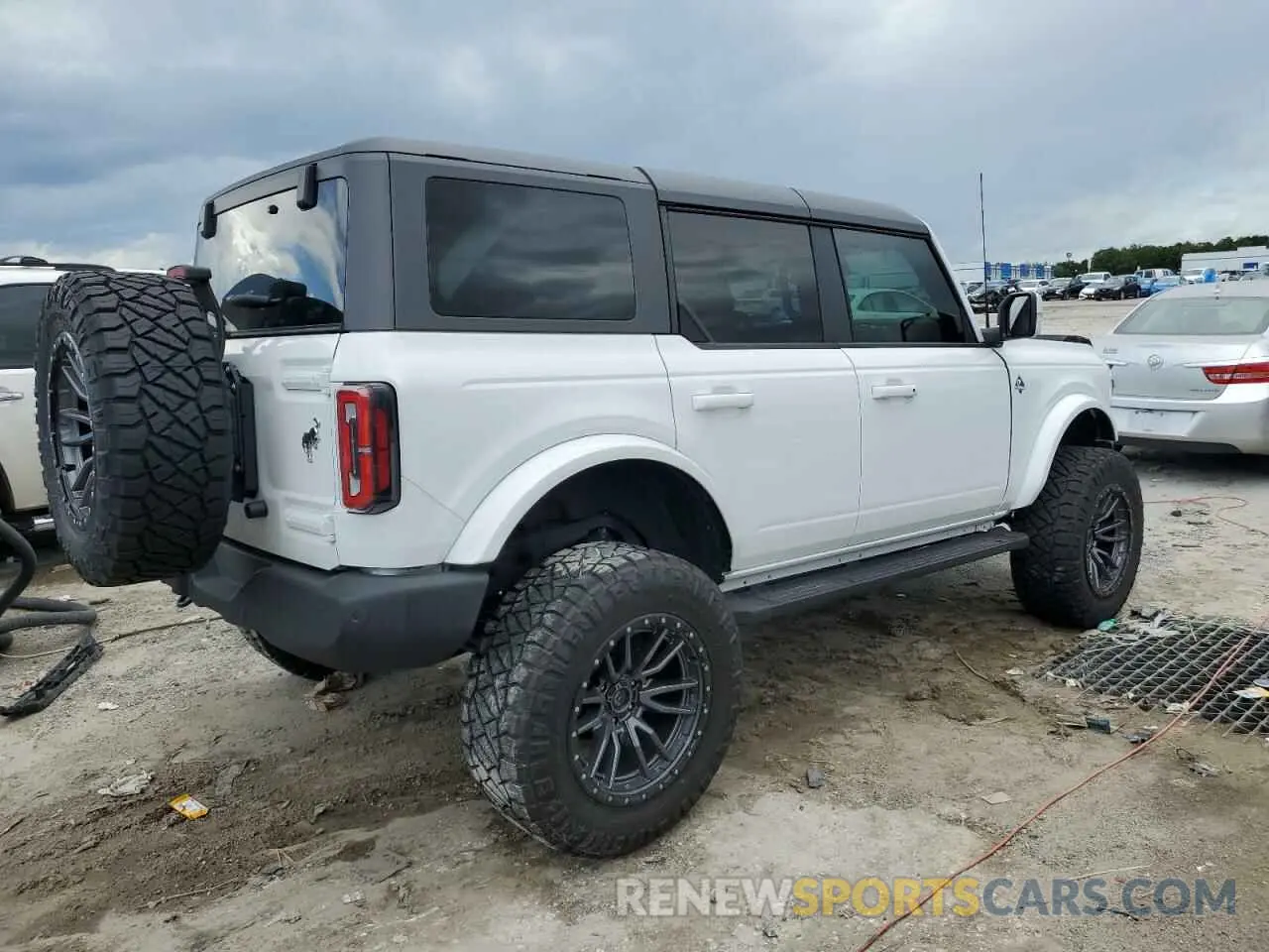 3 Фотография поврежденного автомобиля 1FMDE8BH2RLA97486 FORD BRONCO OUT 2024
