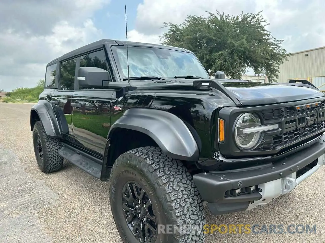 1 Фотография поврежденного автомобиля 1FMEE5JR1PLA80964 FORD BRONCO RAP 2023