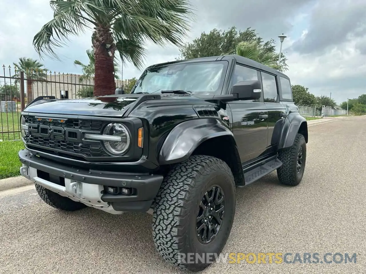 2 Фотография поврежденного автомобиля 1FMEE5JR1PLA80964 FORD BRONCO RAP 2023