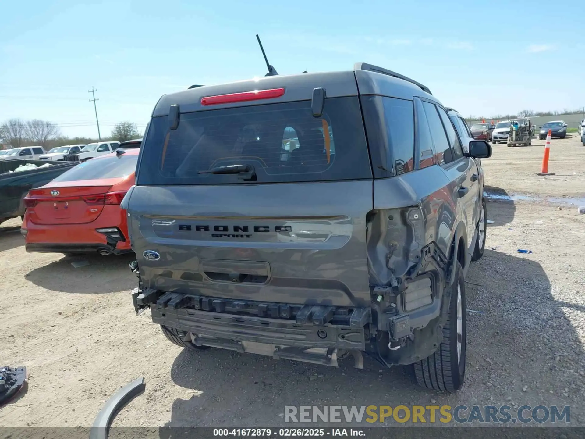 17 Photograph of a damaged car 3FMCR9A66MRB22969 FORD BRONCO SPORT 2021