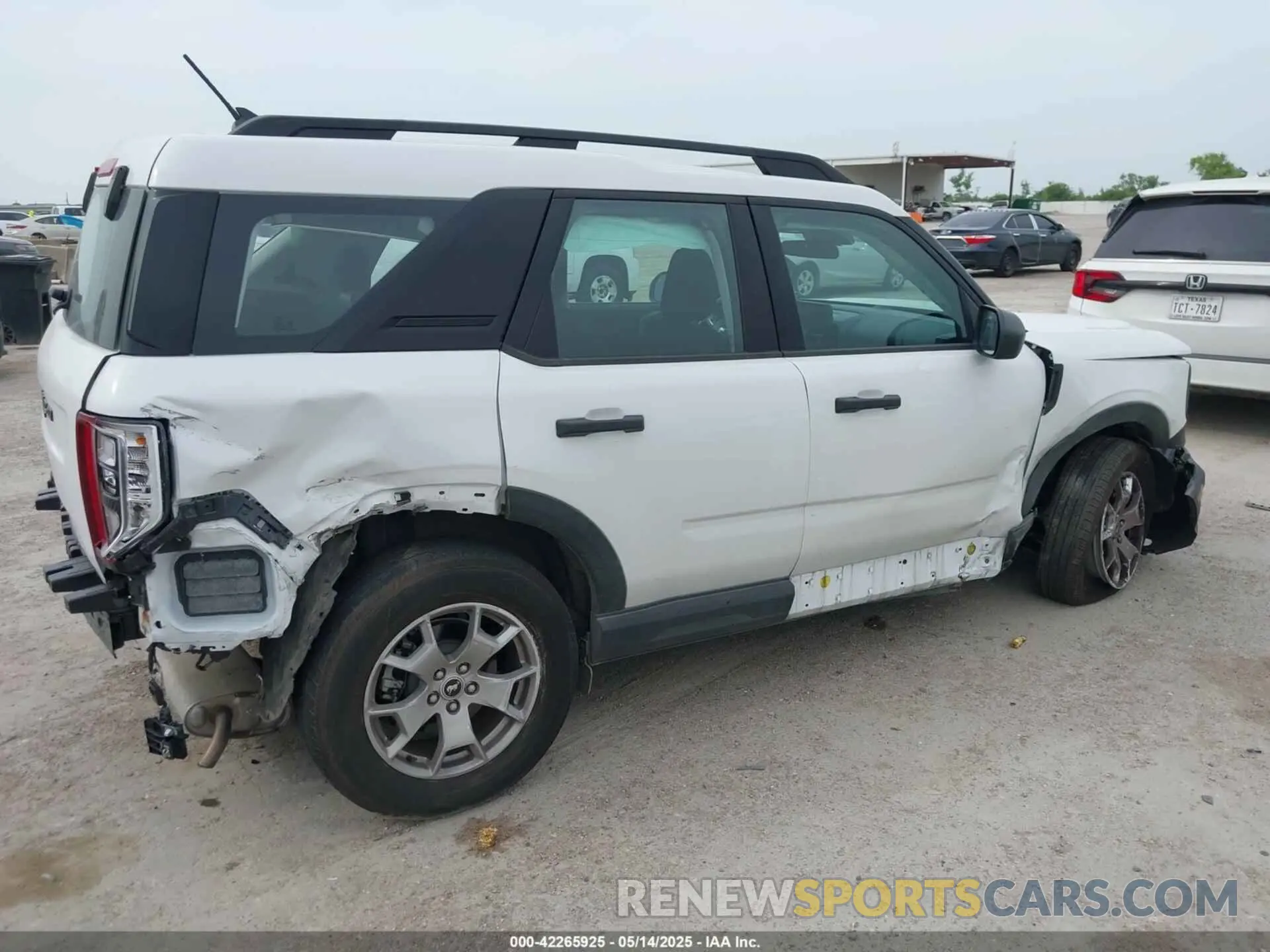 6 Photograph of a damaged car 3FMCR9A67MRB12953 FORD BRONCO SPORT 2021