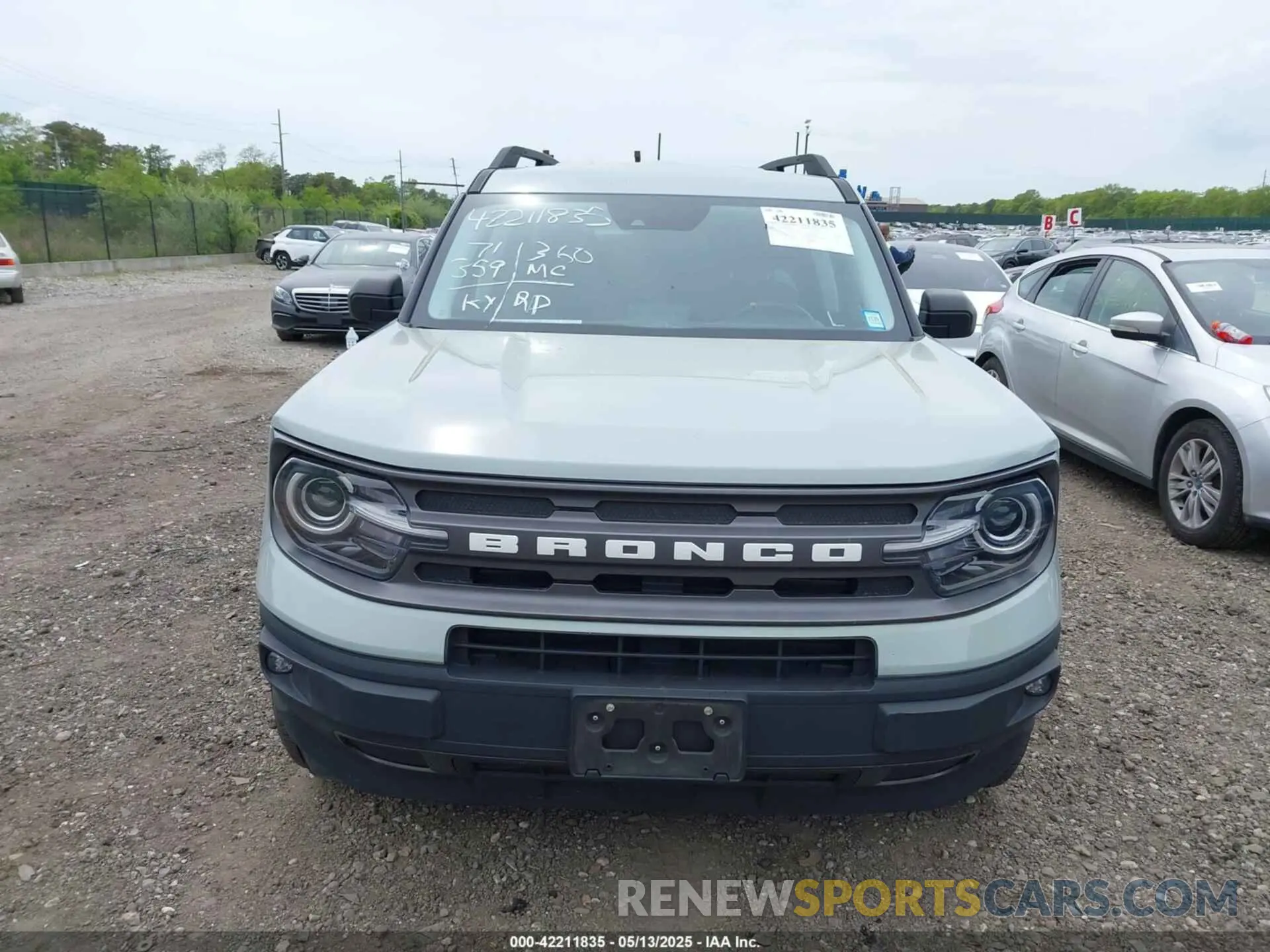 12 Photograph of a damaged car 3FMCR9B61MRB33537 FORD BRONCO SPORT 2021