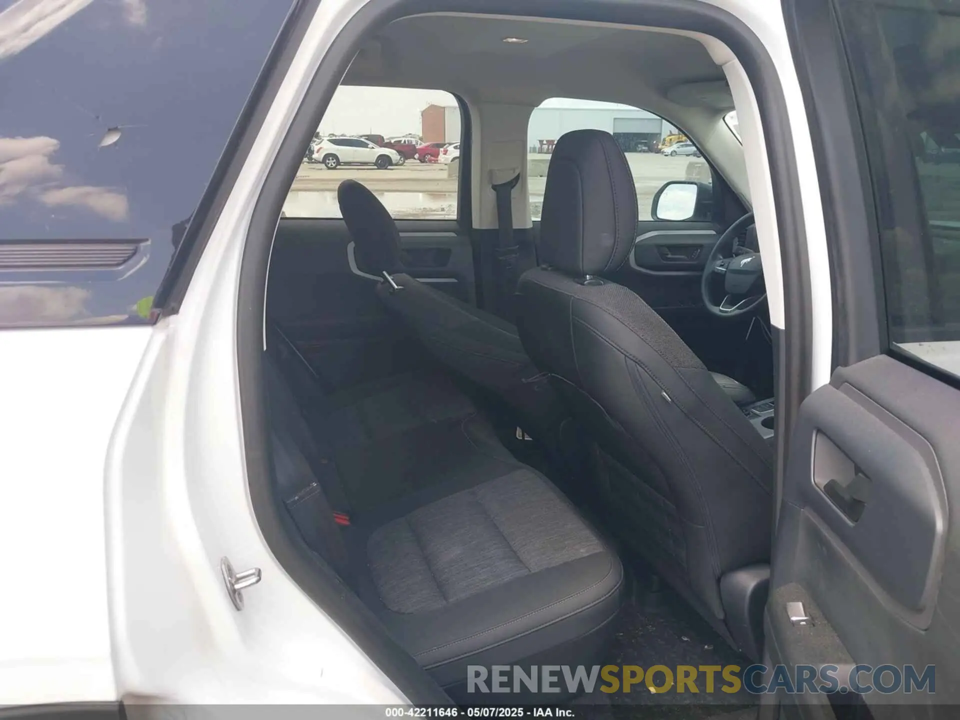 8 Photograph of a damaged car 3FMCR9B64MRB32141 FORD BRONCO SPORT 2021
