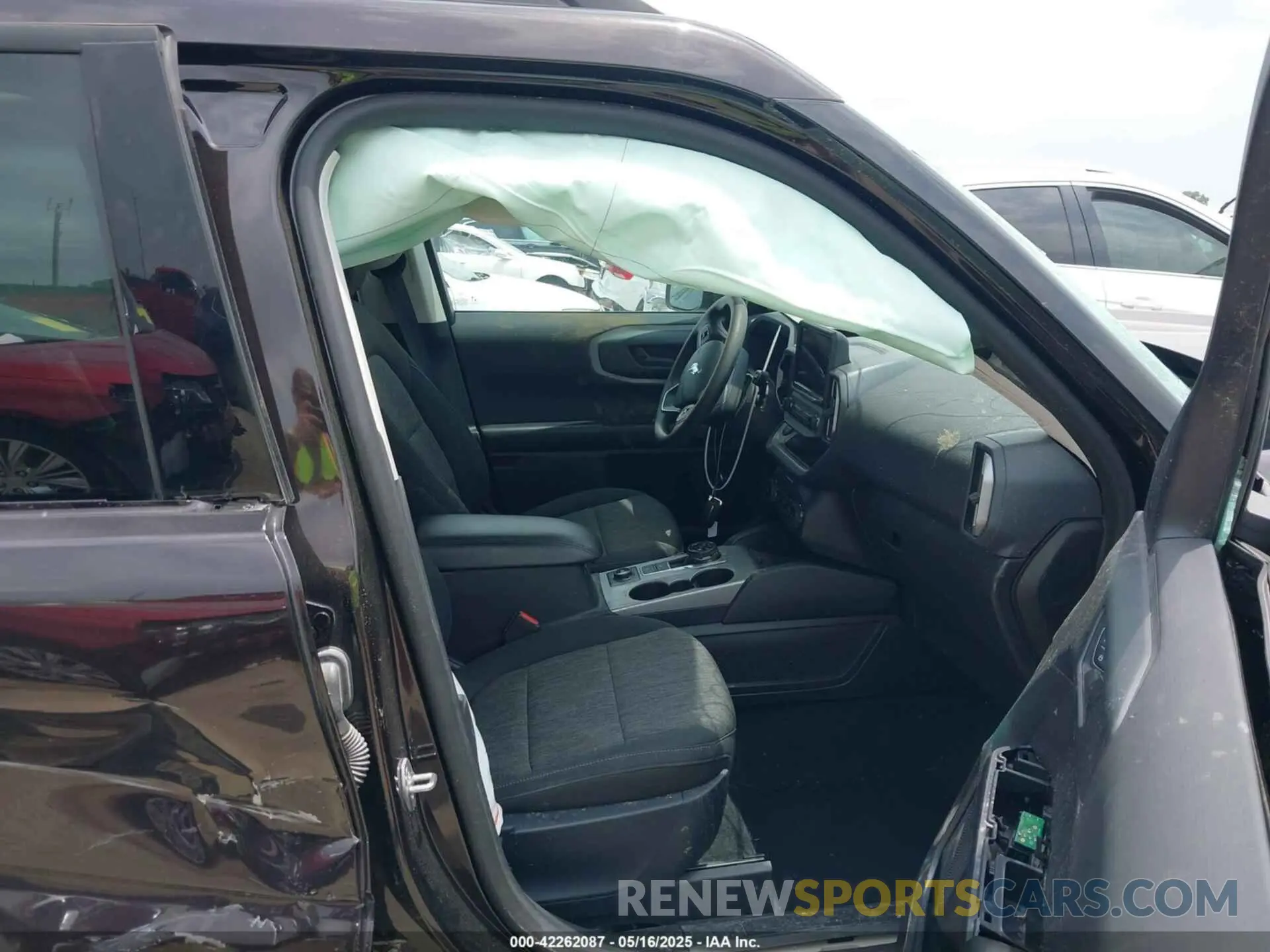5 Photograph of a damaged car 3FMCR9B69MRB03931 FORD BRONCO SPORT 2021