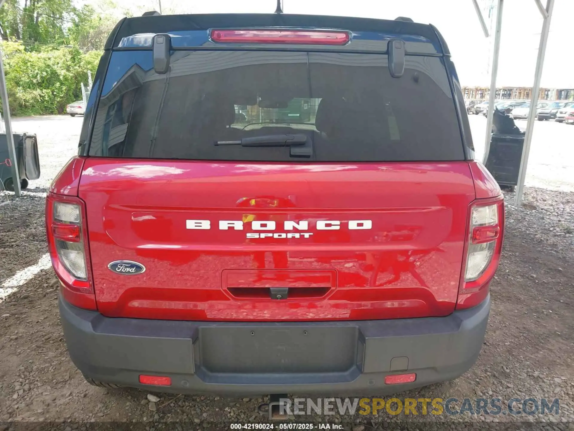 17 Photograph of a damaged car 3FMCR9C63MRB00151 FORD BRONCO SPORT 2021