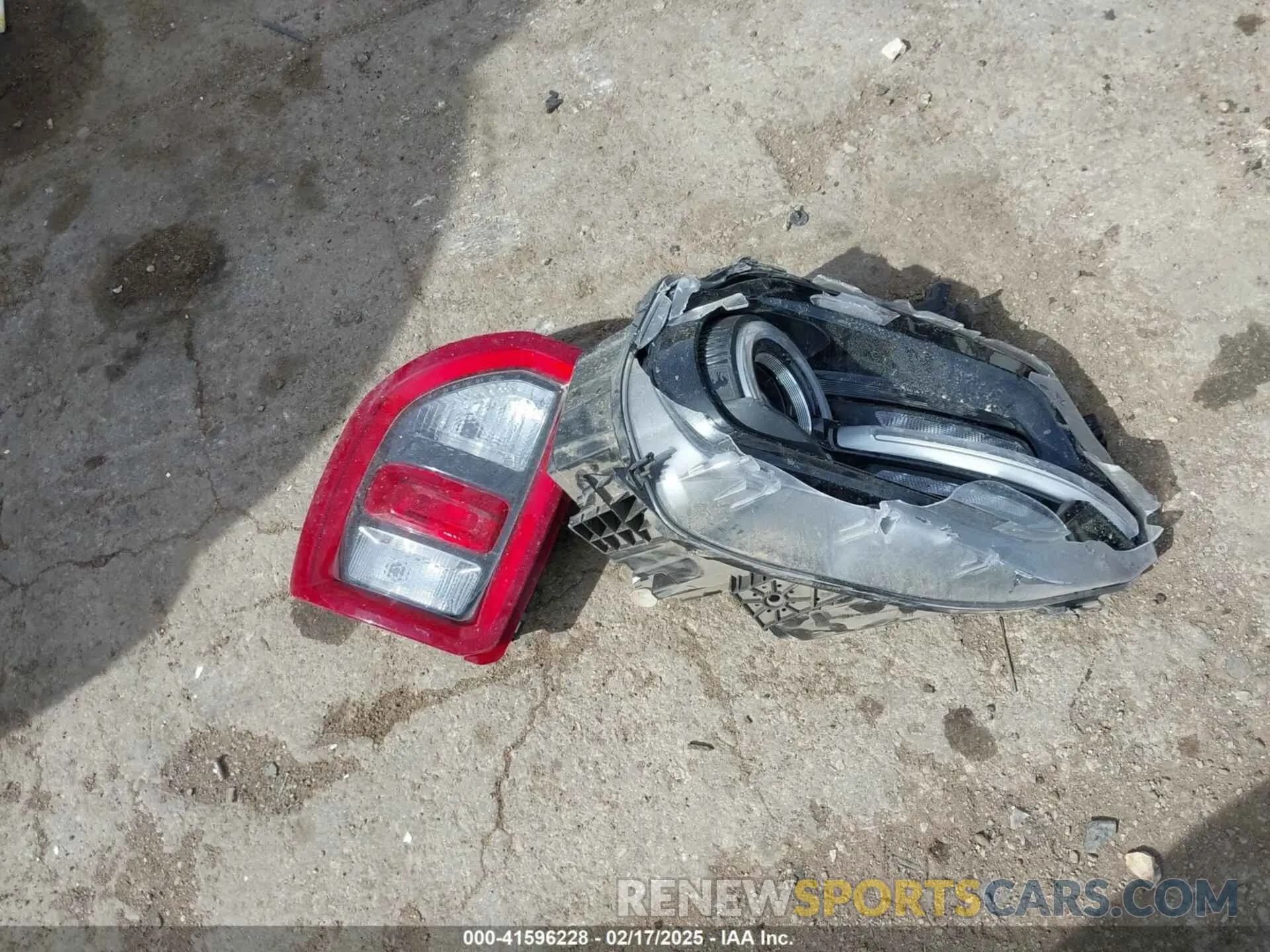 12 Photograph of a damaged car 3FMCR9C64MRB14236 FORD BRONCO SPORT 2021