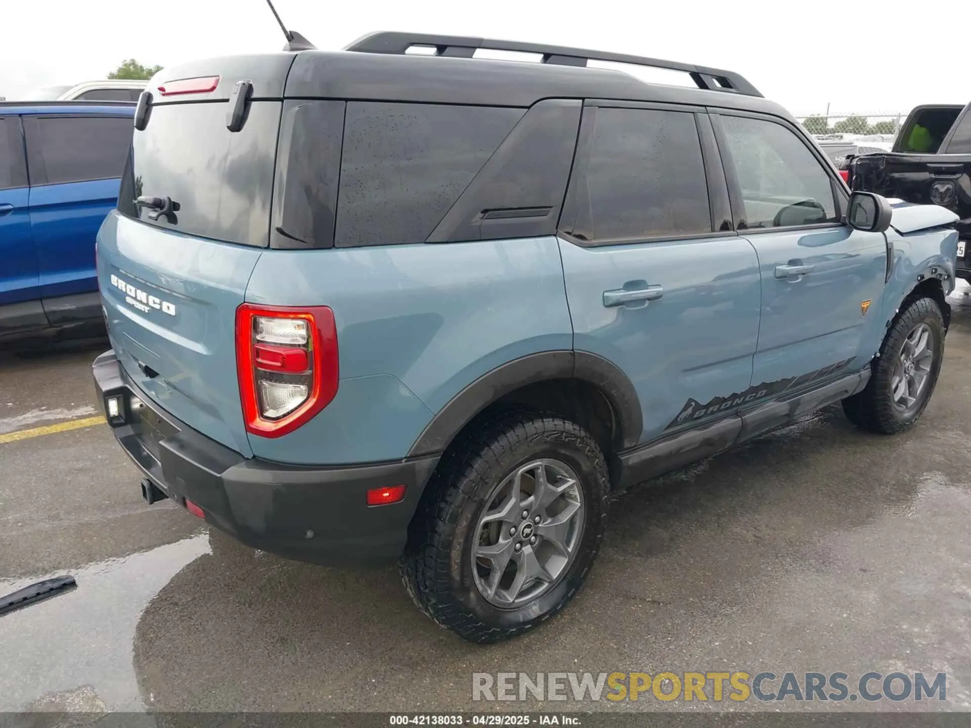 4 Photograph of a damaged car 3FMCR9D90MRA03899 FORD BRONCO SPORT 2021