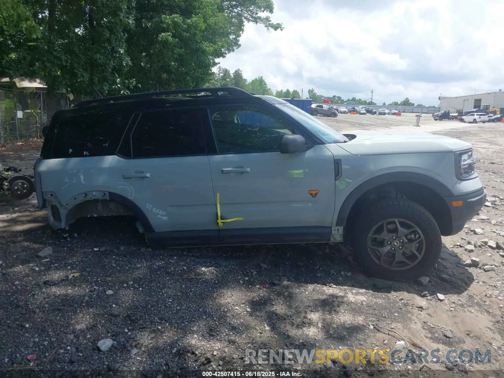 14 Photograph of a damaged car 3FMCR9D94MRA55505 FORD BRONCO SPORT 2021