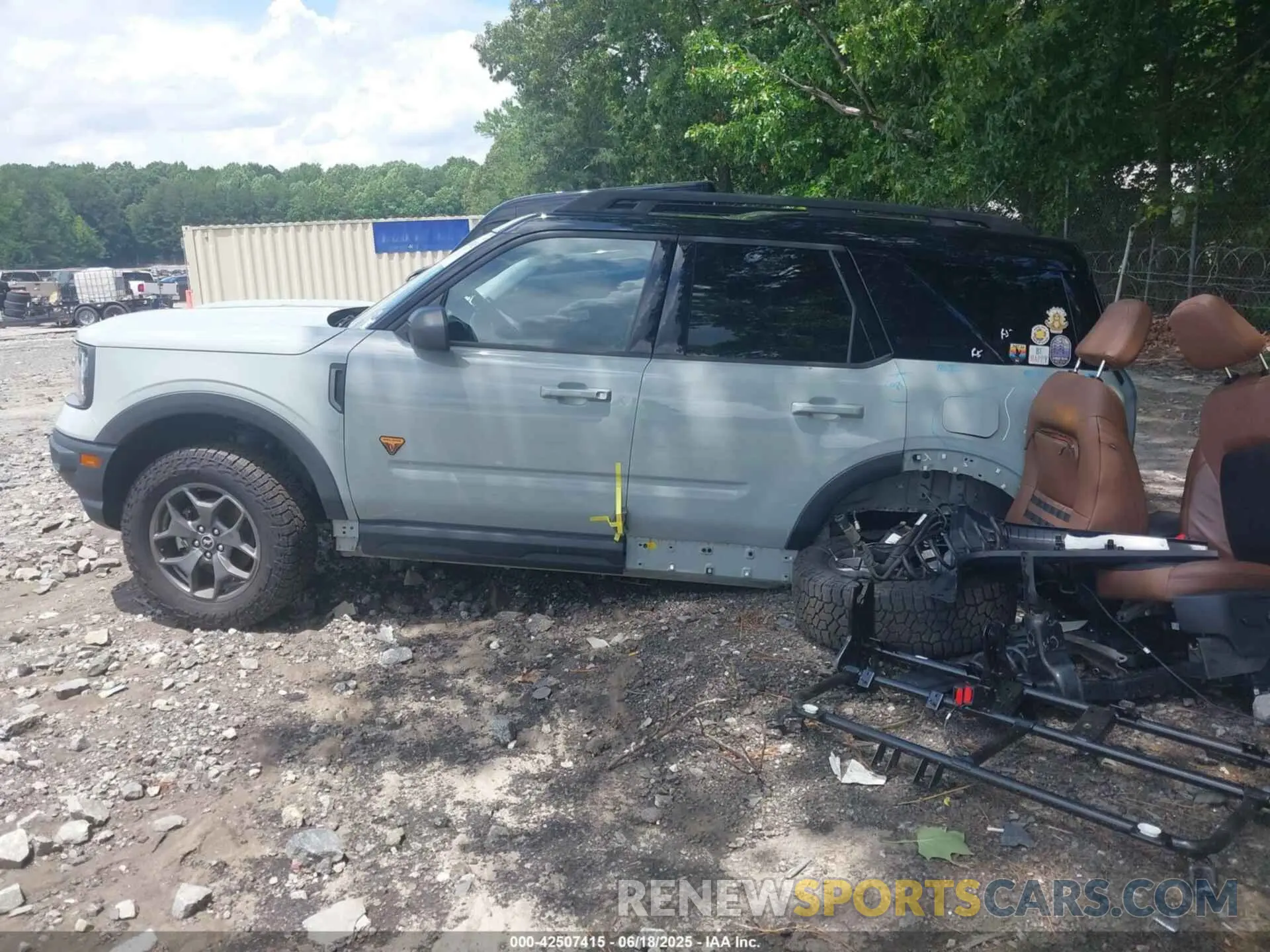 15 Photograph of a damaged car 3FMCR9D94MRA55505 FORD BRONCO SPORT 2021