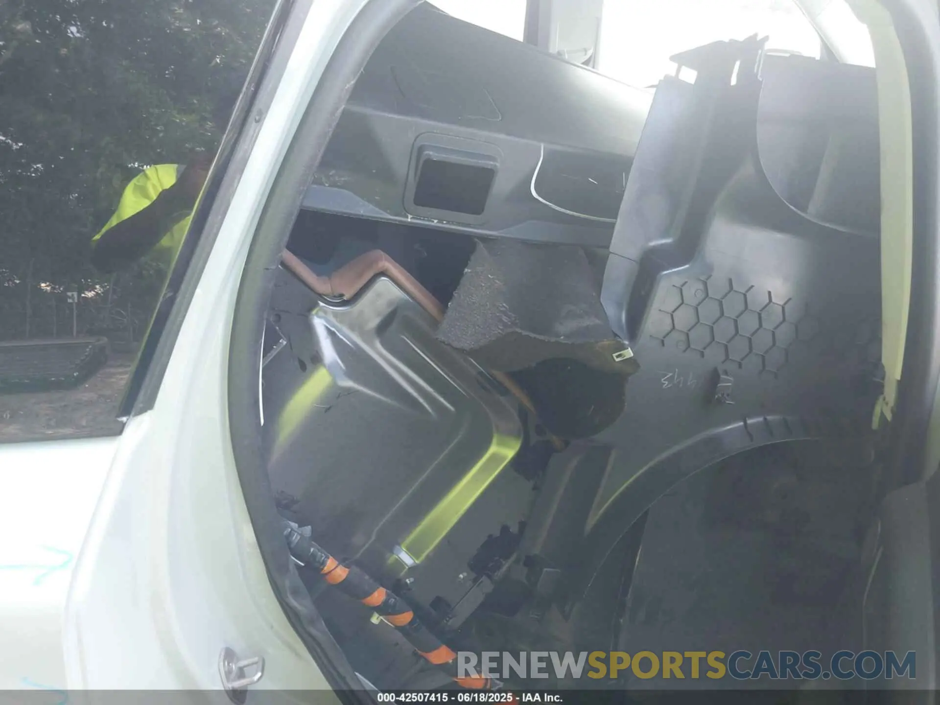 8 Photograph of a damaged car 3FMCR9D94MRA55505 FORD BRONCO SPORT 2021