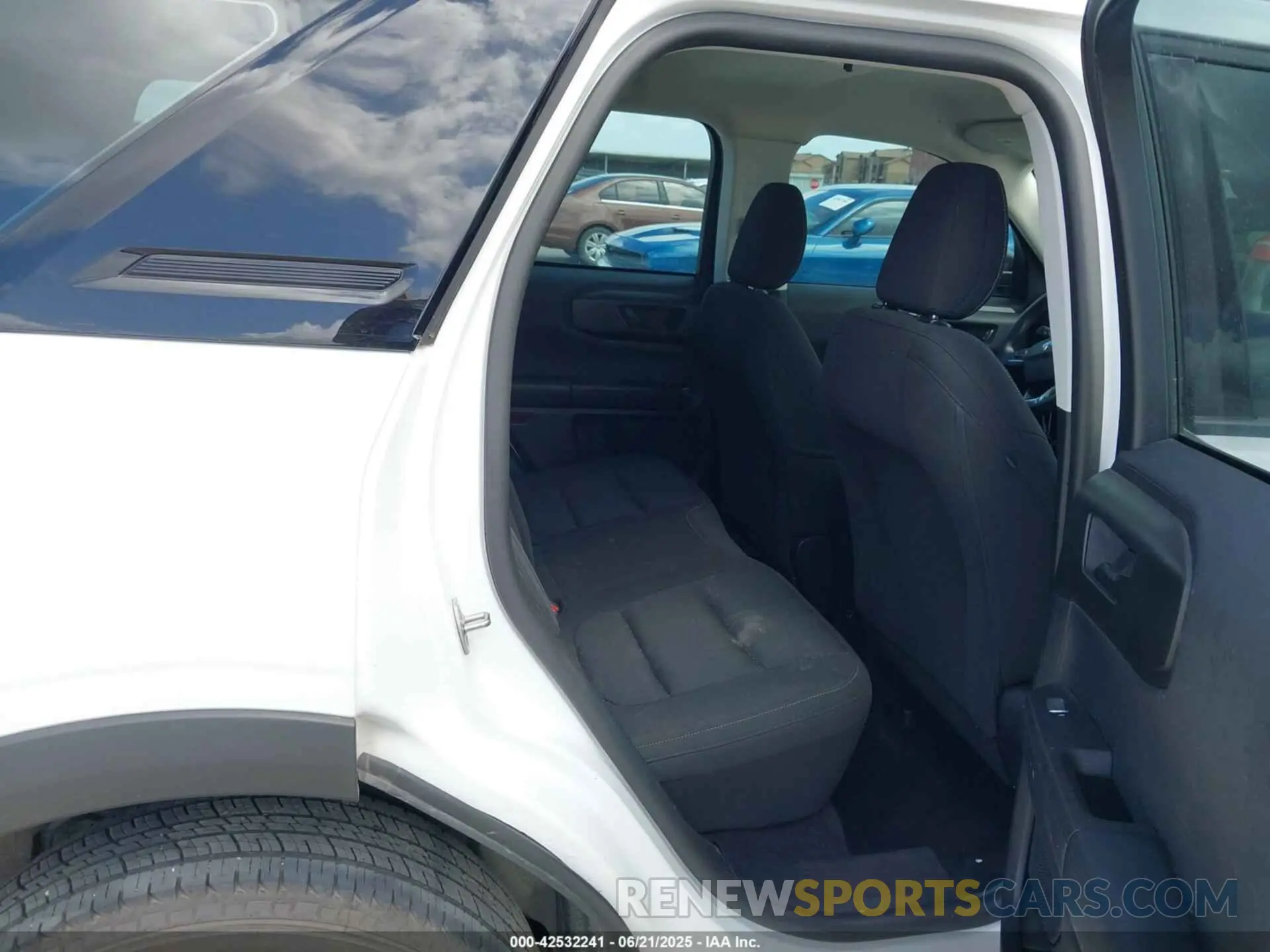 8 Photograph of a damaged car 3FMCR9A60NRD24465 FORD BRONCO SPORT 2022