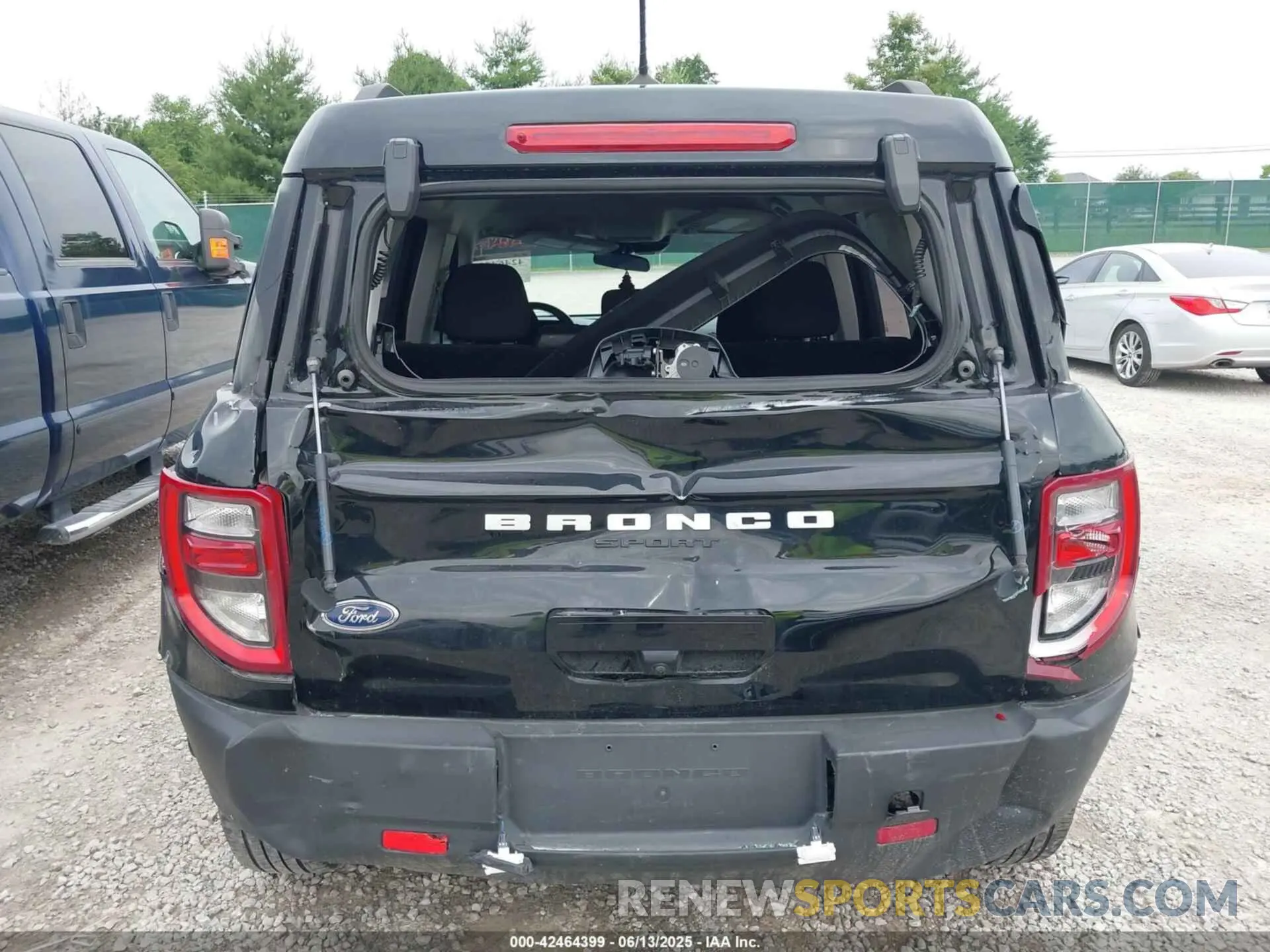 6 Photograph of a damaged car 3FMCR9A62NRD23785 FORD BRONCO SPORT 2022