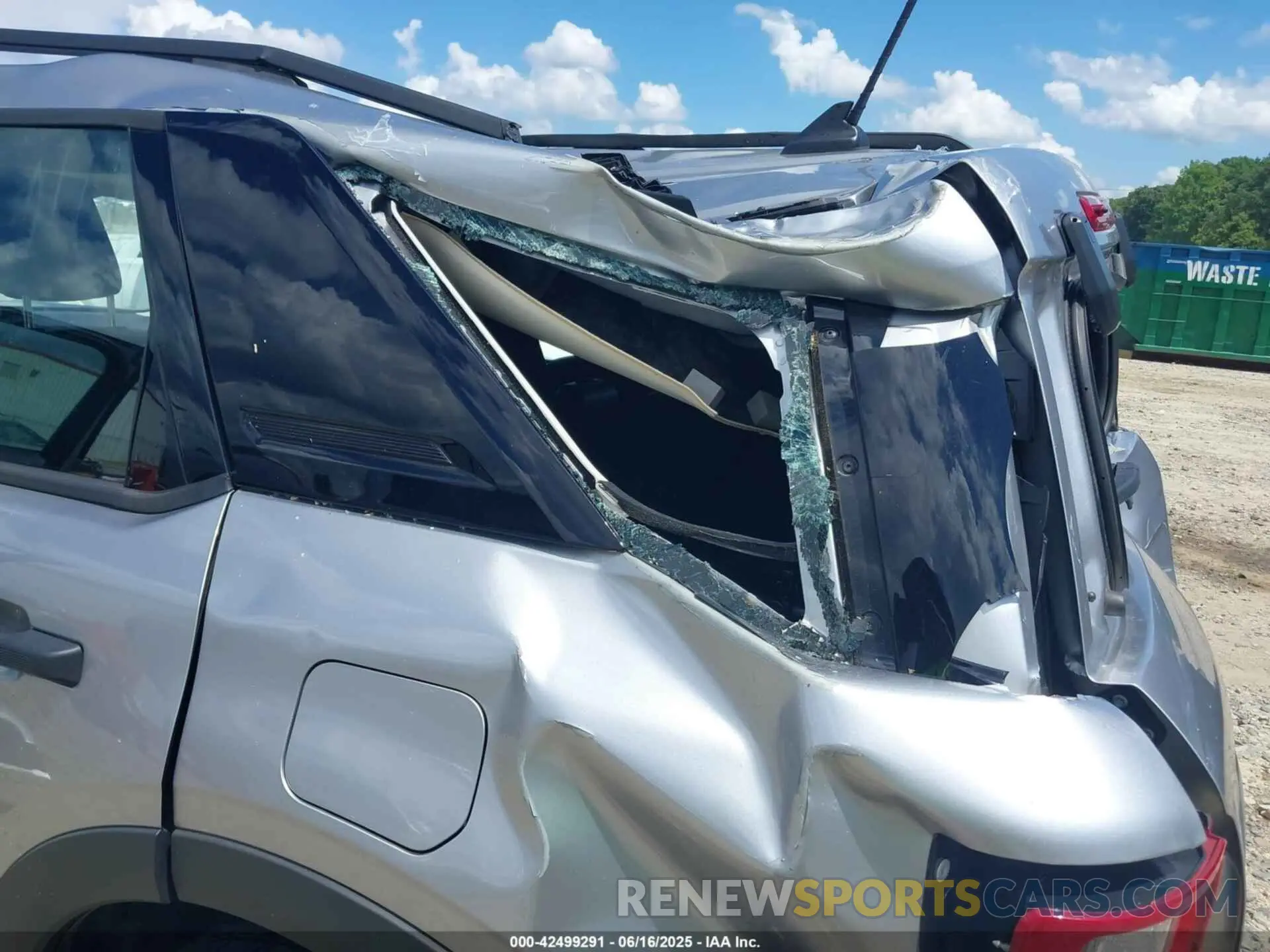 18 Photograph of a damaged car 3FMCR9A67NRD25032 FORD BRONCO SPORT 2022