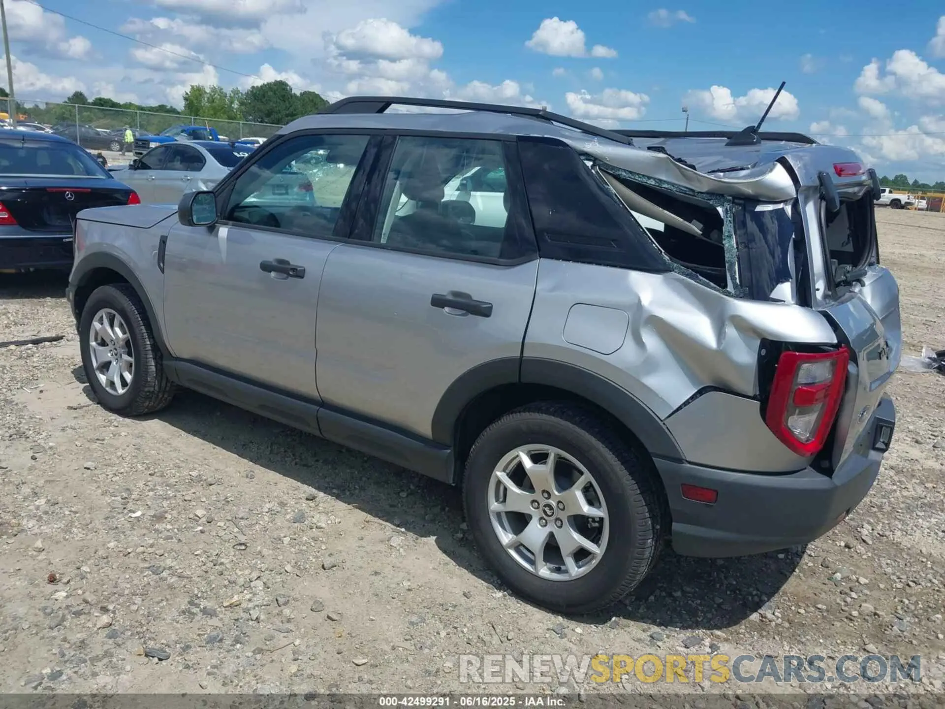 3 Photograph of a damaged car 3FMCR9A67NRD25032 FORD BRONCO SPORT 2022