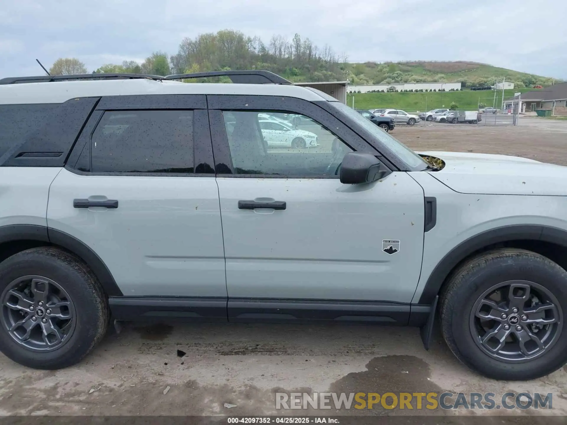 13 Photograph of a damaged car 3FMCR9B63NRD91706 FORD BRONCO SPORT 2022