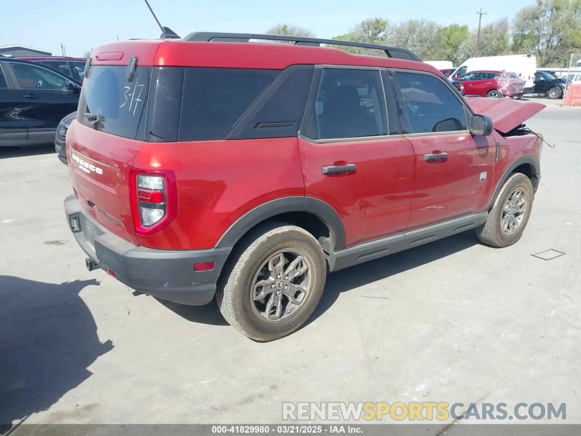 4 Photograph of a damaged car 3FMCR9B64NRD17016 FORD BRONCO SPORT 2022