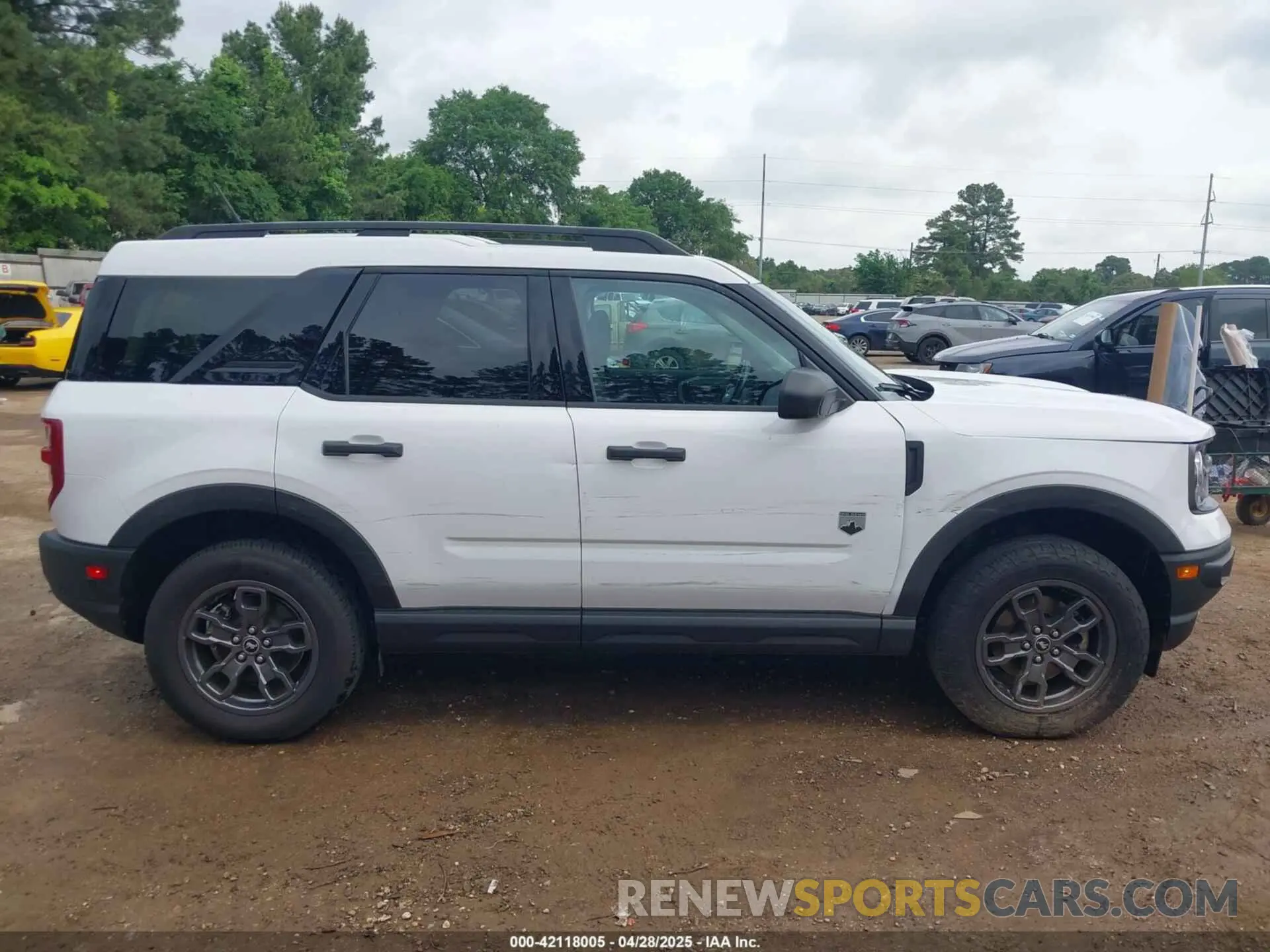 17 Photograph of a damaged car 3FMCR9B64NRD77734 FORD BRONCO SPORT 2022