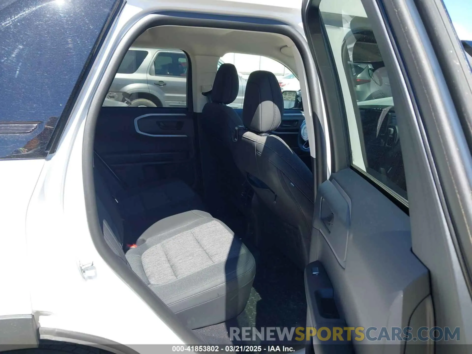 8 Photograph of a damaged car 3FMCR9B64NRE21666 FORD BRONCO SPORT 2022