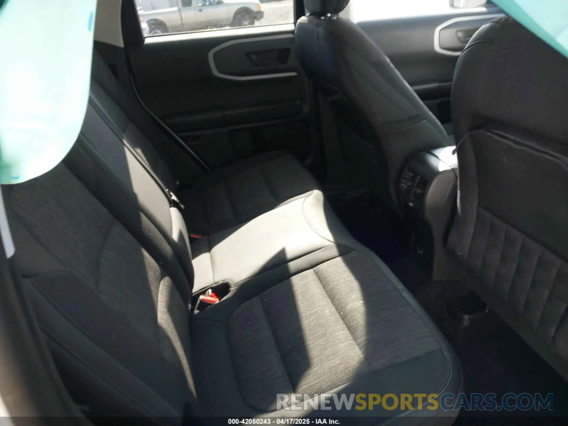 8 Photograph of a damaged car 3FMCR9B65NRD86491 FORD BRONCO SPORT 2022