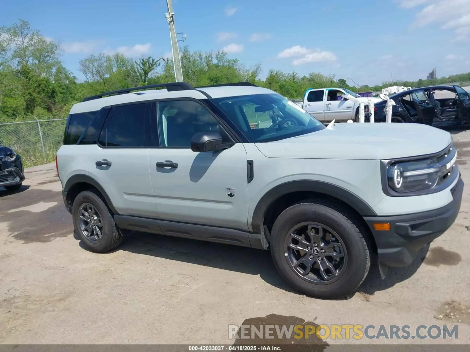 13 Photograph of a damaged car 3FMCR9B68NRD66283 FORD BRONCO SPORT 2022