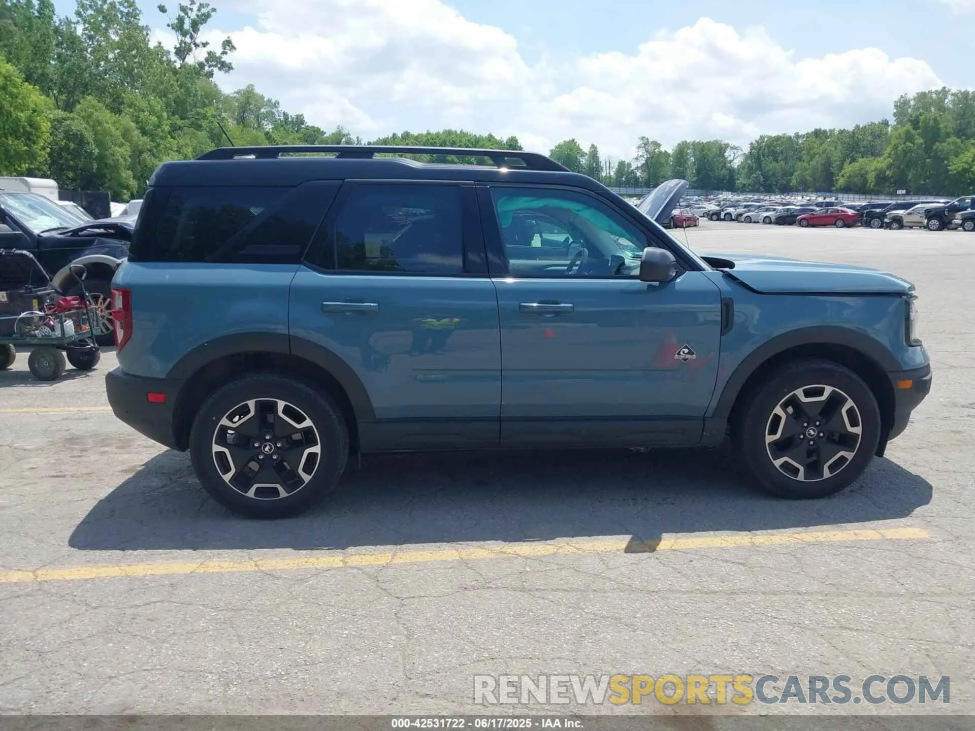 13 Photograph of a damaged car 3FMCR9C67NRD57654 FORD BRONCO SPORT 2022
