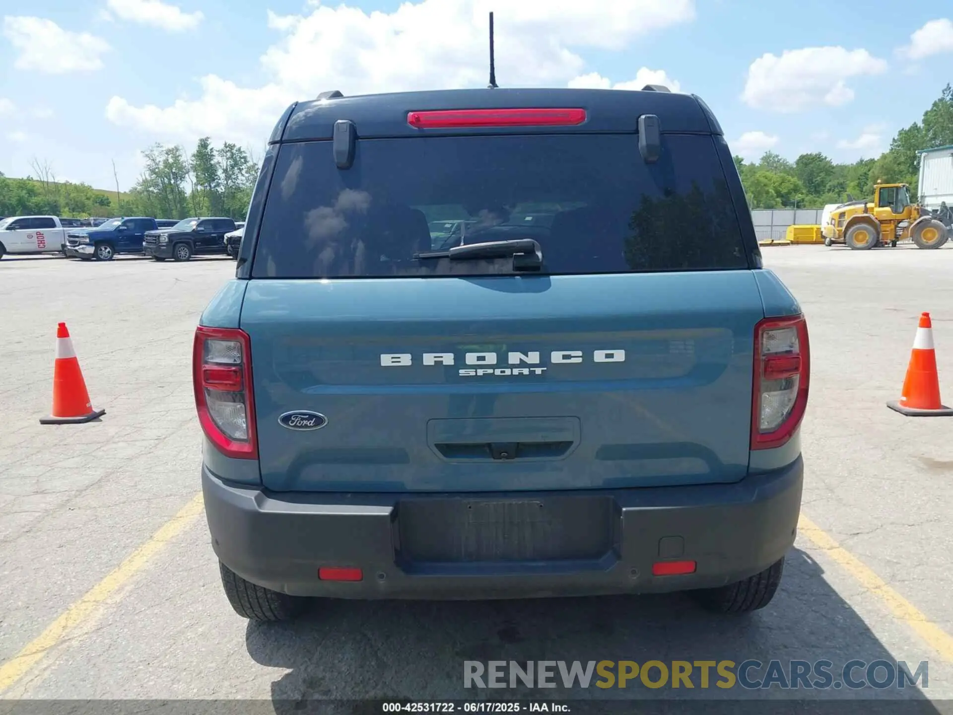 16 Photograph of a damaged car 3FMCR9C67NRD57654 FORD BRONCO SPORT 2022