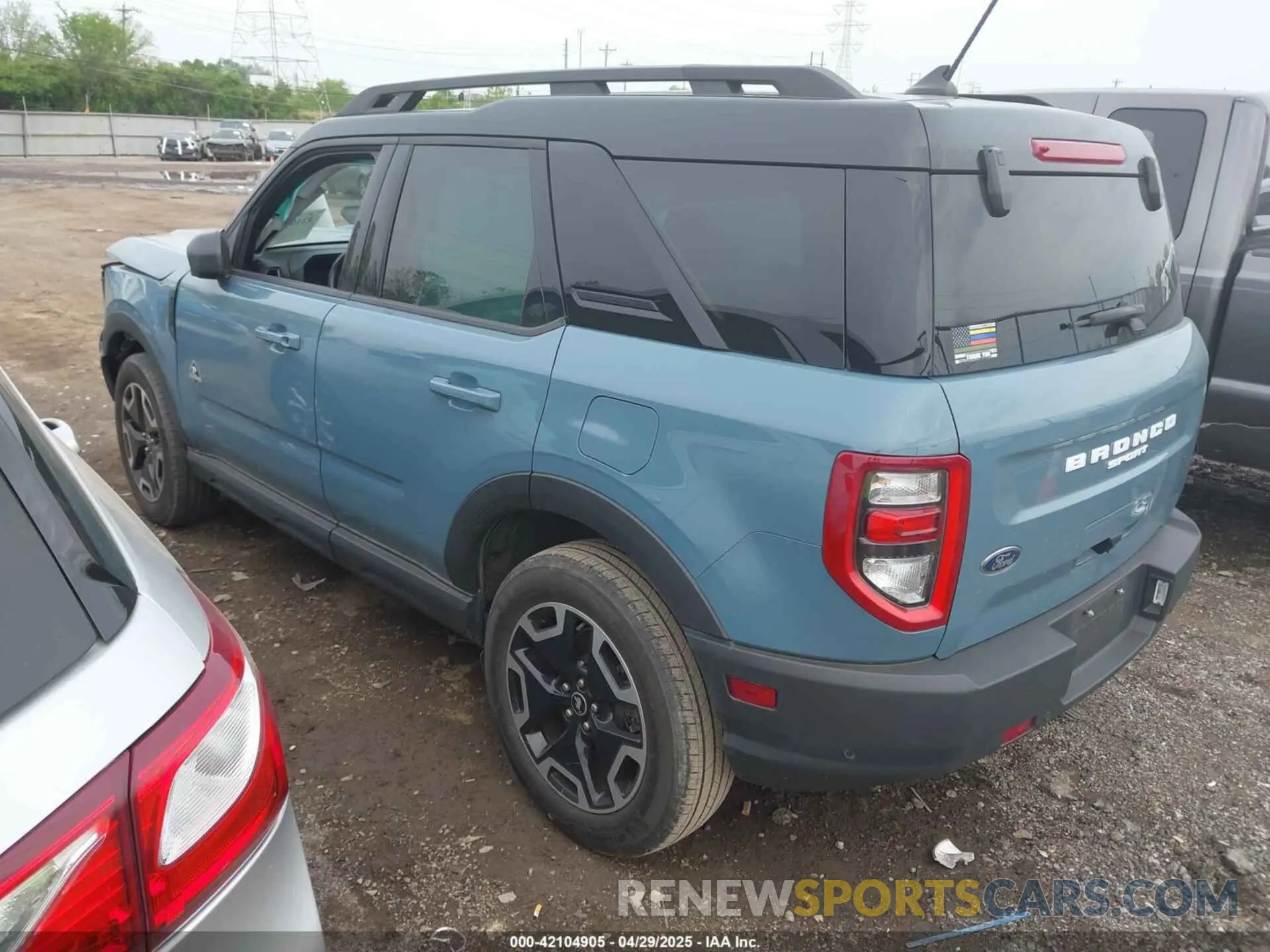 3 Photograph of a damaged car 3FMCR9C68NRD47702 FORD BRONCO SPORT 2022