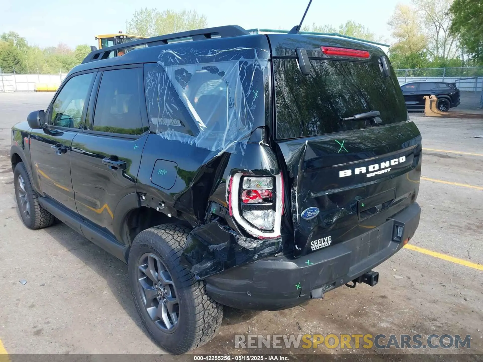 17 Photograph of a damaged car 3FMCR9D95NRD81024 FORD BRONCO SPORT 2022