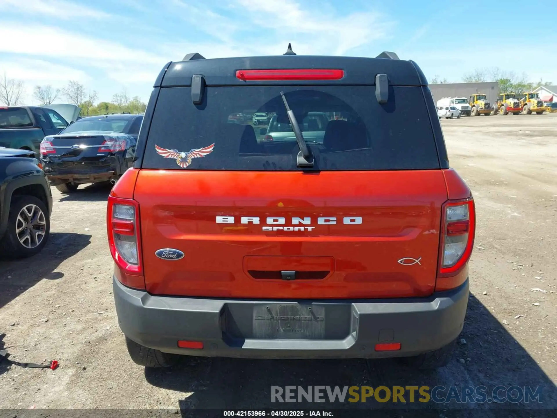 17 Photograph of a damaged car 3FMCR9D98NRD54559 FORD BRONCO SPORT 2022