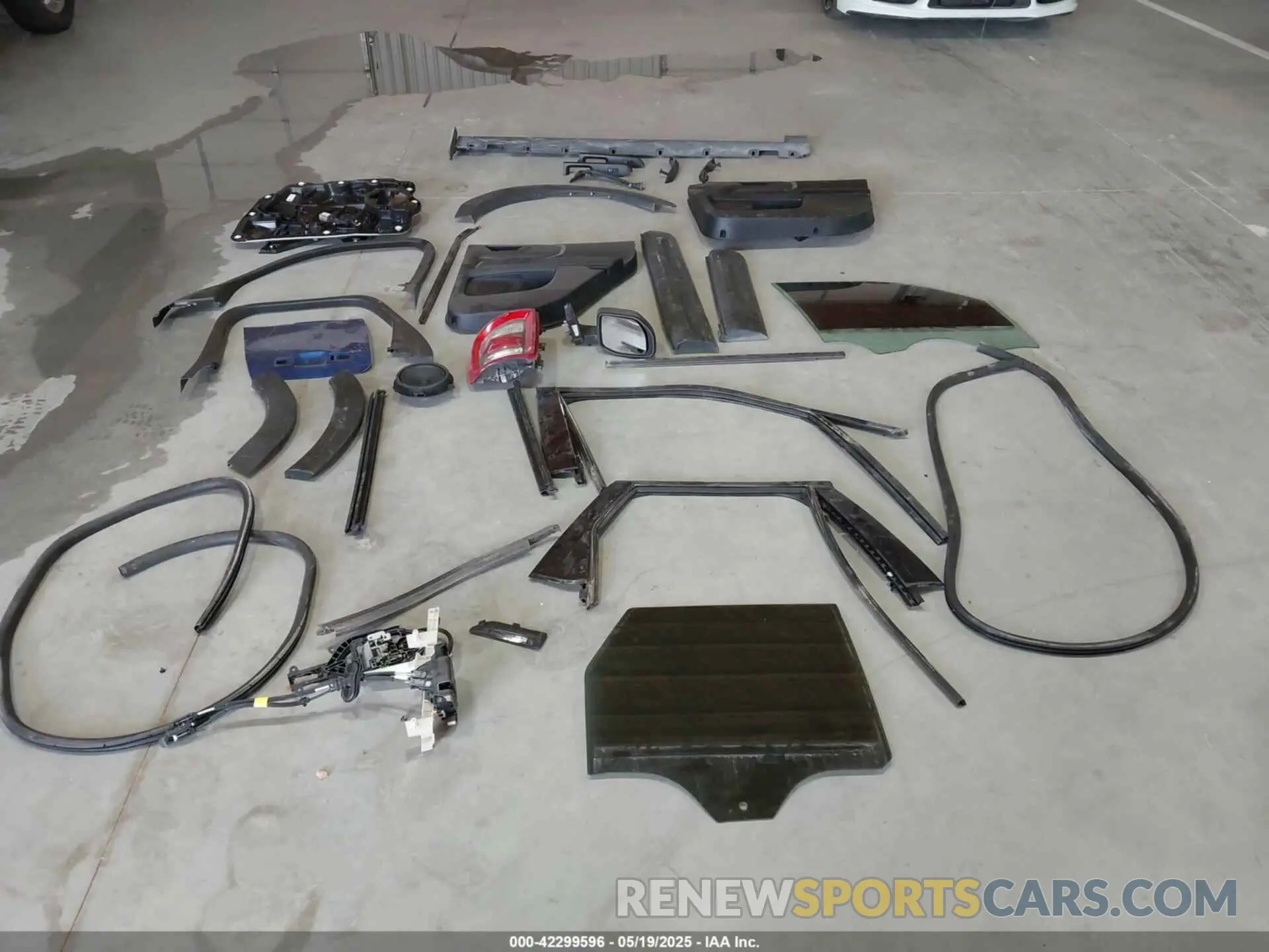 12 Photograph of a damaged car 3FMCR9B6XPRD01504 FORD BRONCO SPORT 2023