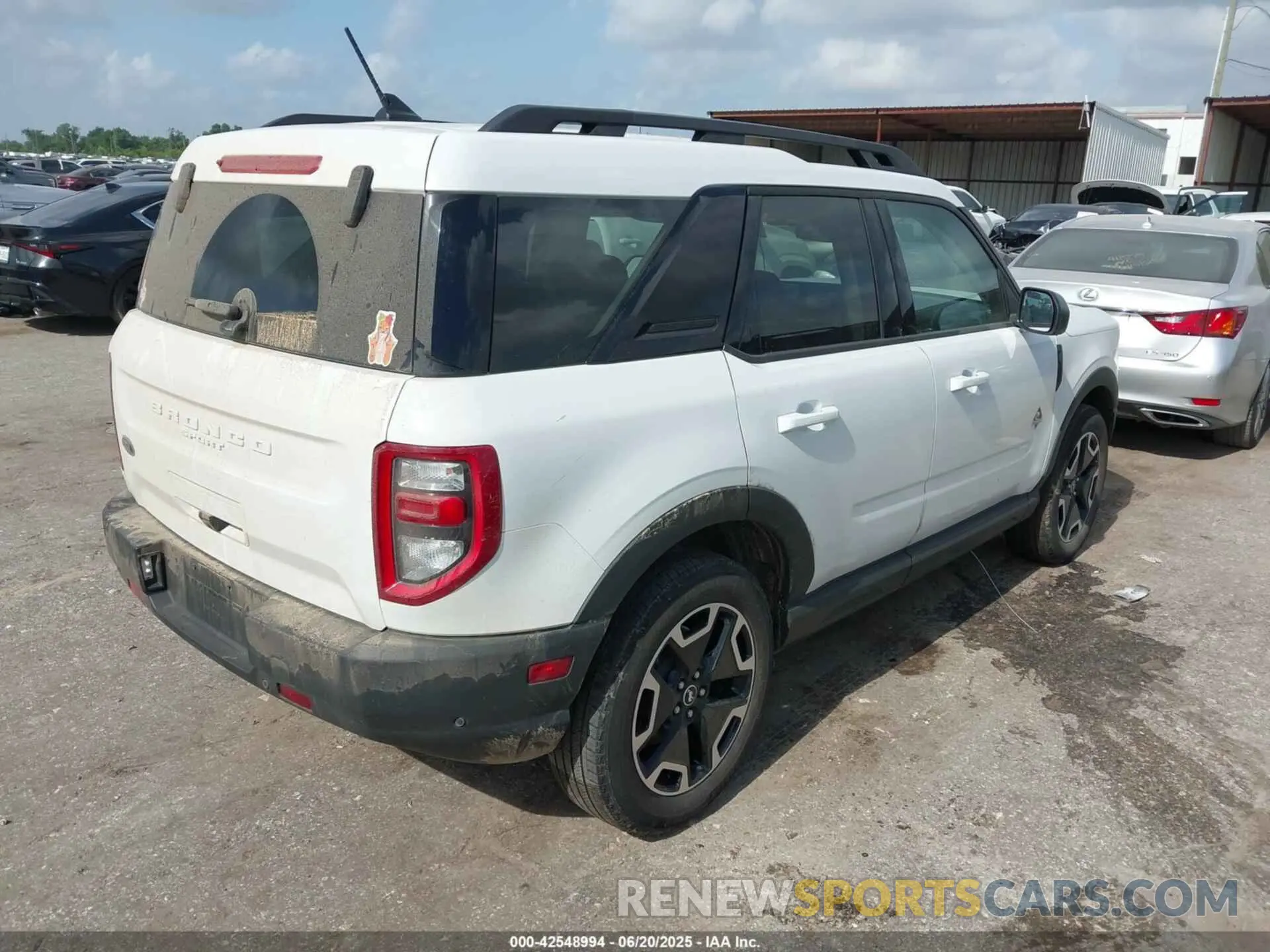 4 Фотография поврежденного автомобиля 3FMCR9C60PRE36392 FORD BRONCO SPORT 2023