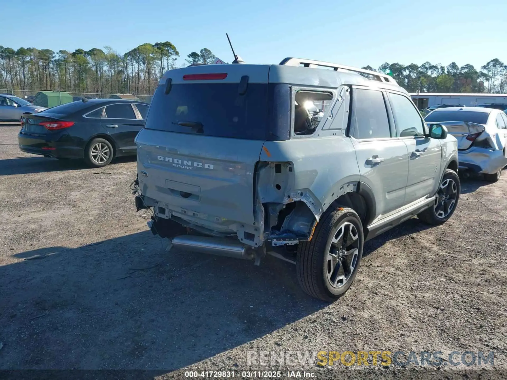 4 Фотография поврежденного автомобиля 3FMCR9C62PRD91746 FORD BRONCO SPORT 2023